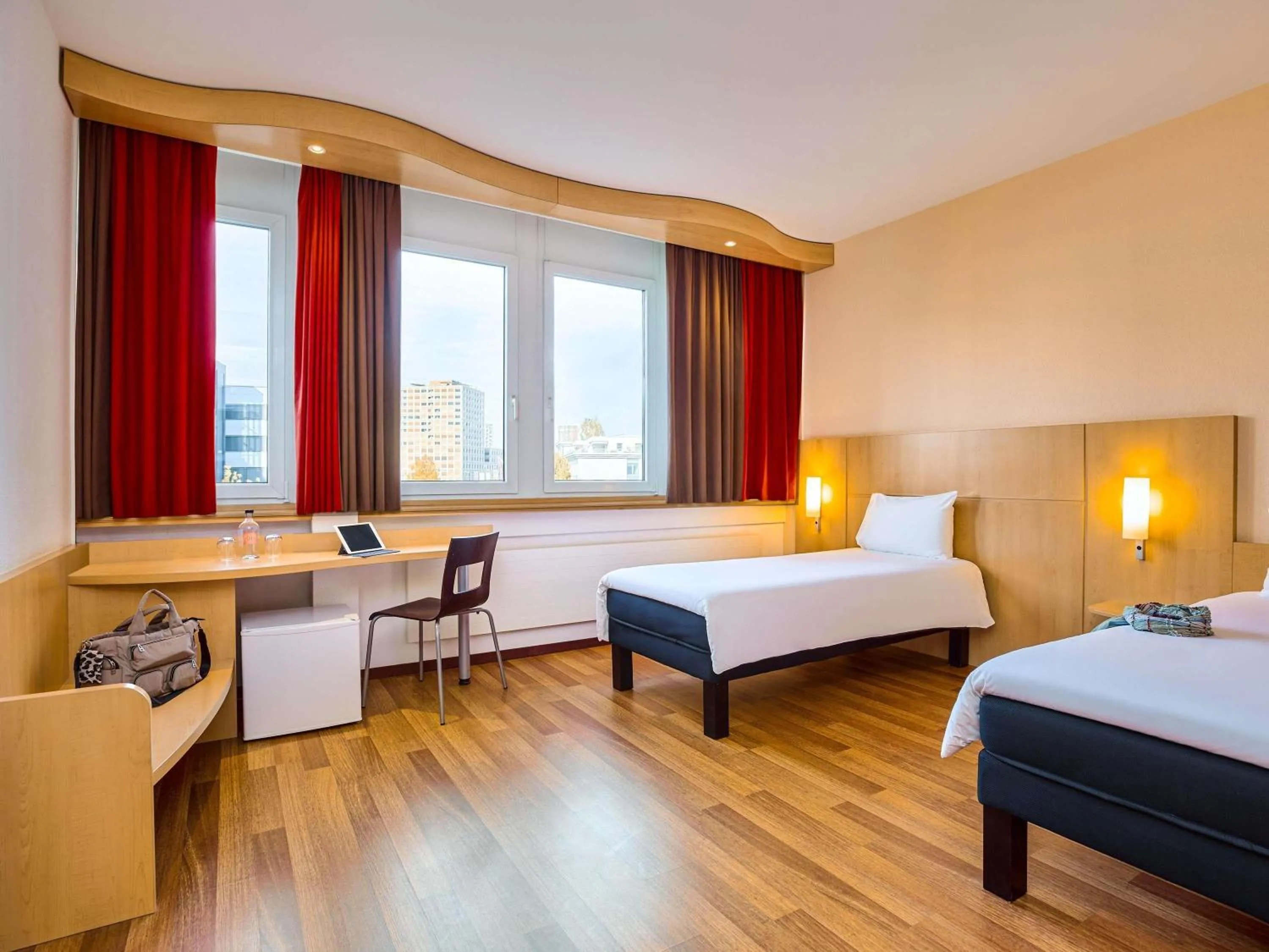 Bedroom, Bed in ibis Luzern Kriens