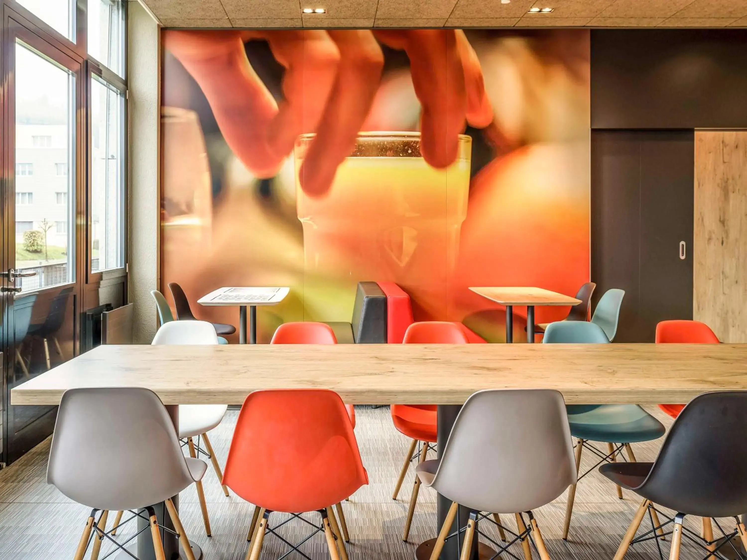Restaurant/places to eat in ibis Luzern Kriens Restaurant/places to eat in ibis Luzern Kriens
