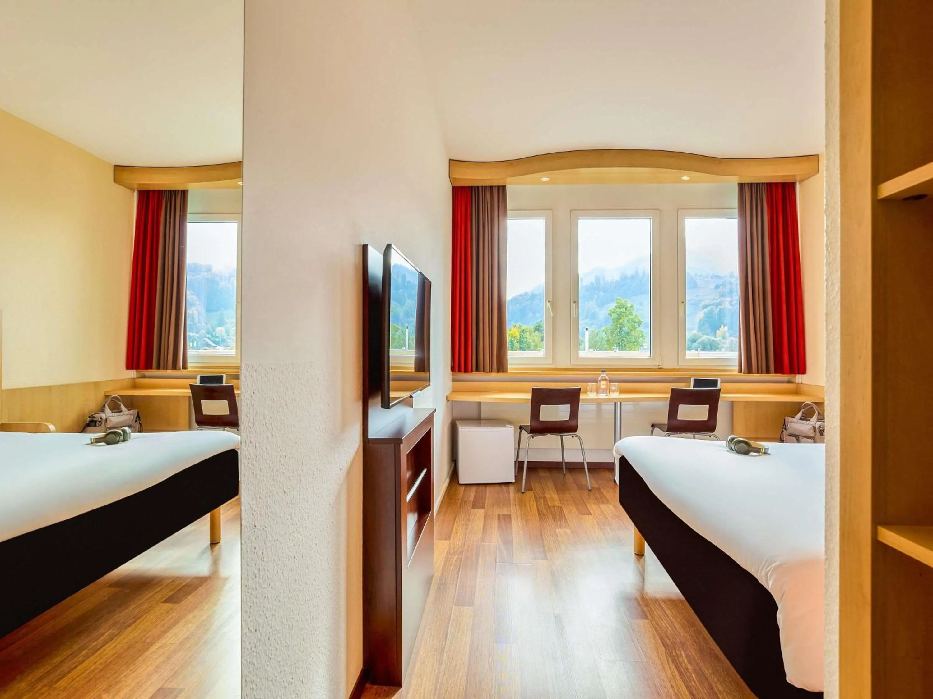 Bedroom, Bed in ibis Luzern Kriens