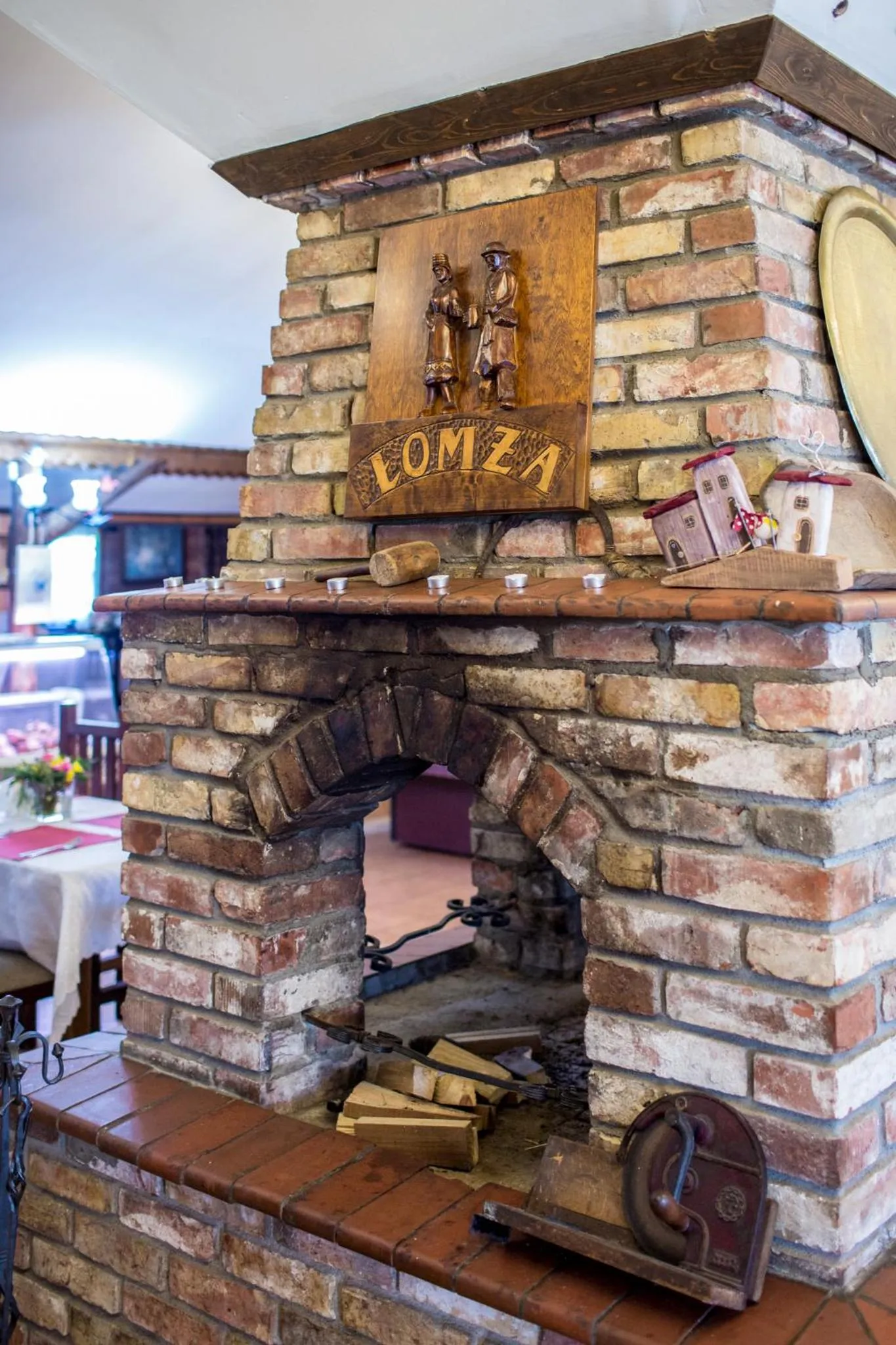 Restaurant/places to eat in Karczma Pod Topolami