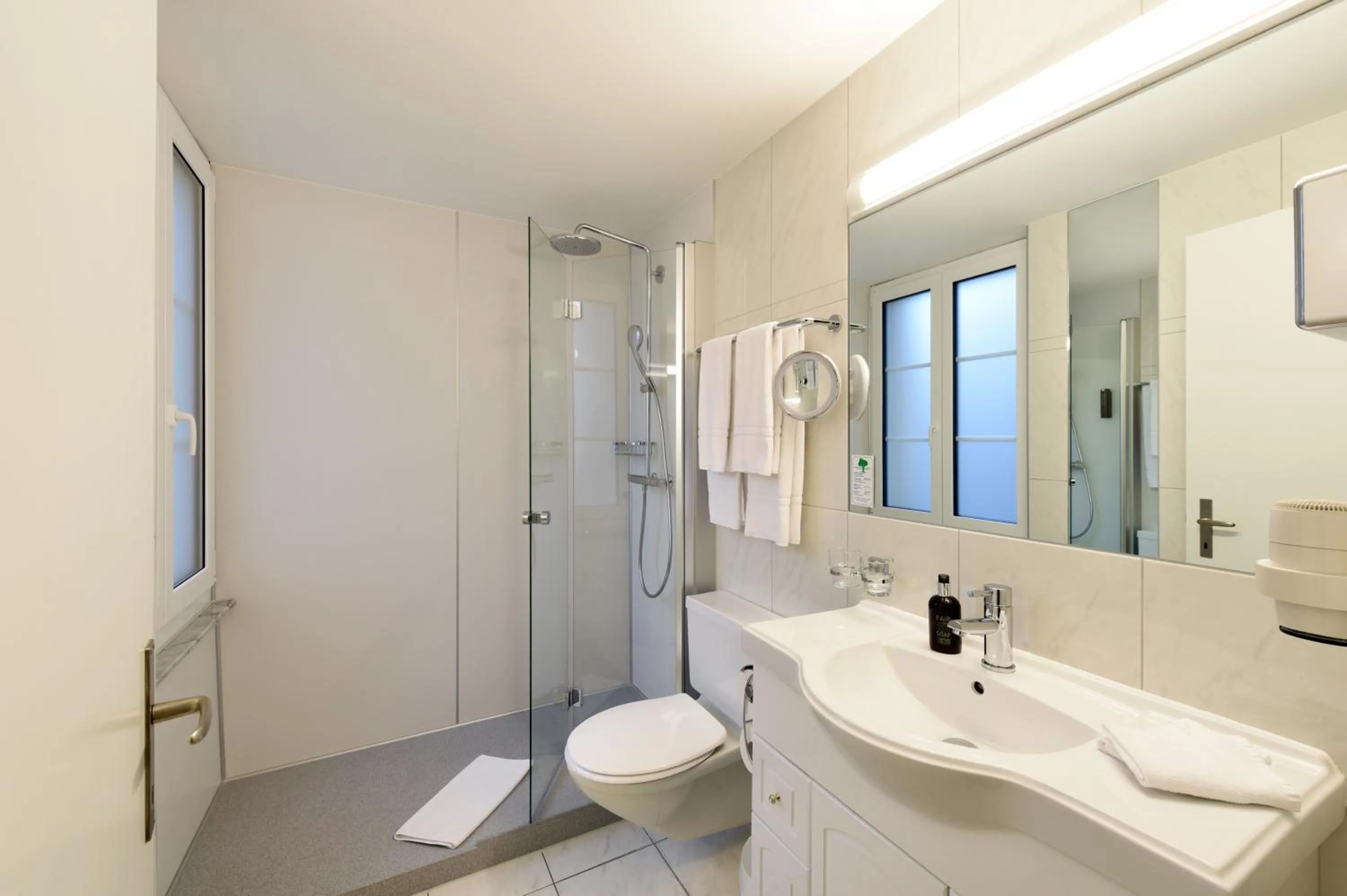 Bathroom in Hotel Engel