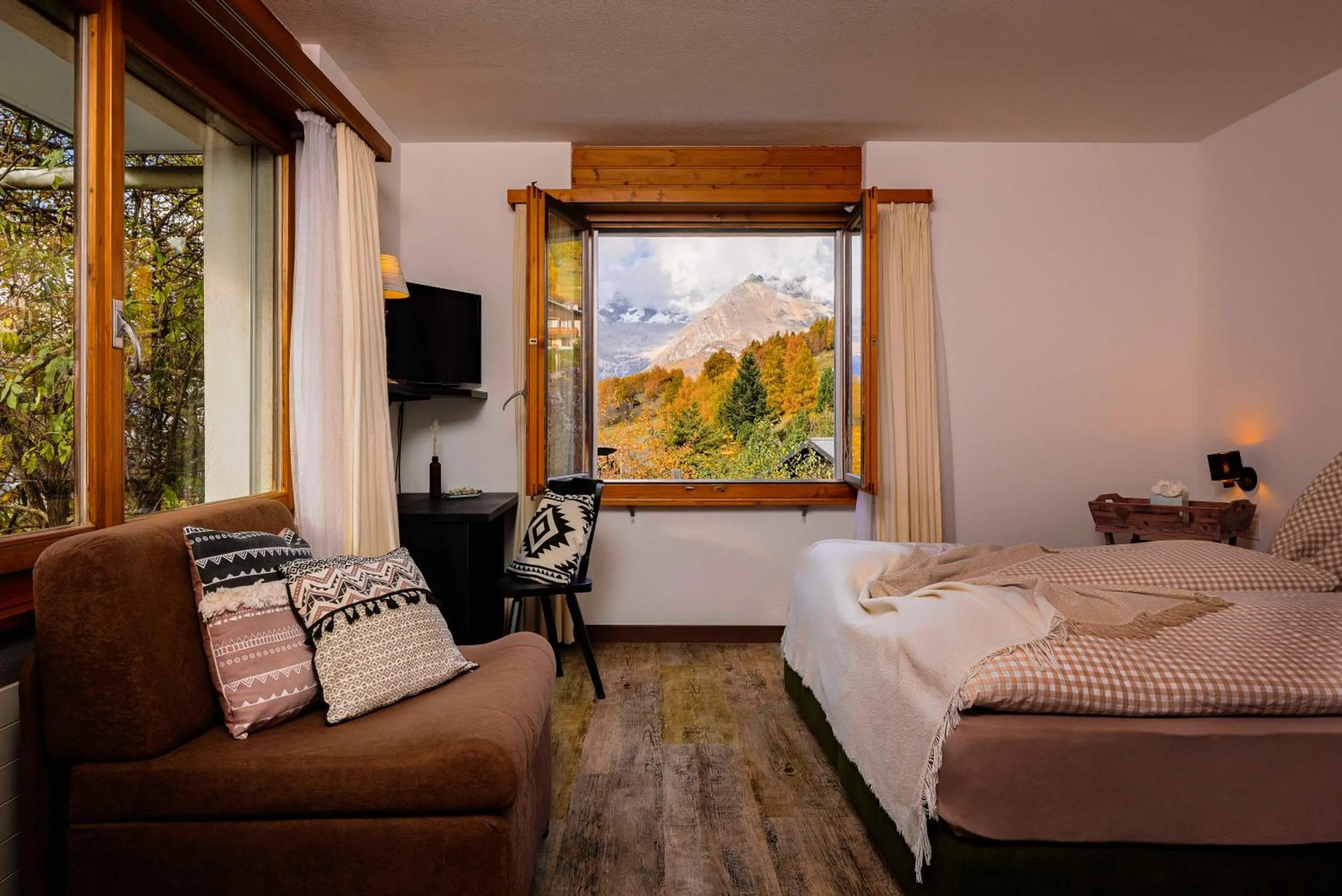 Bedroom, Bed in Hotel Restaurant Bürchnerhof