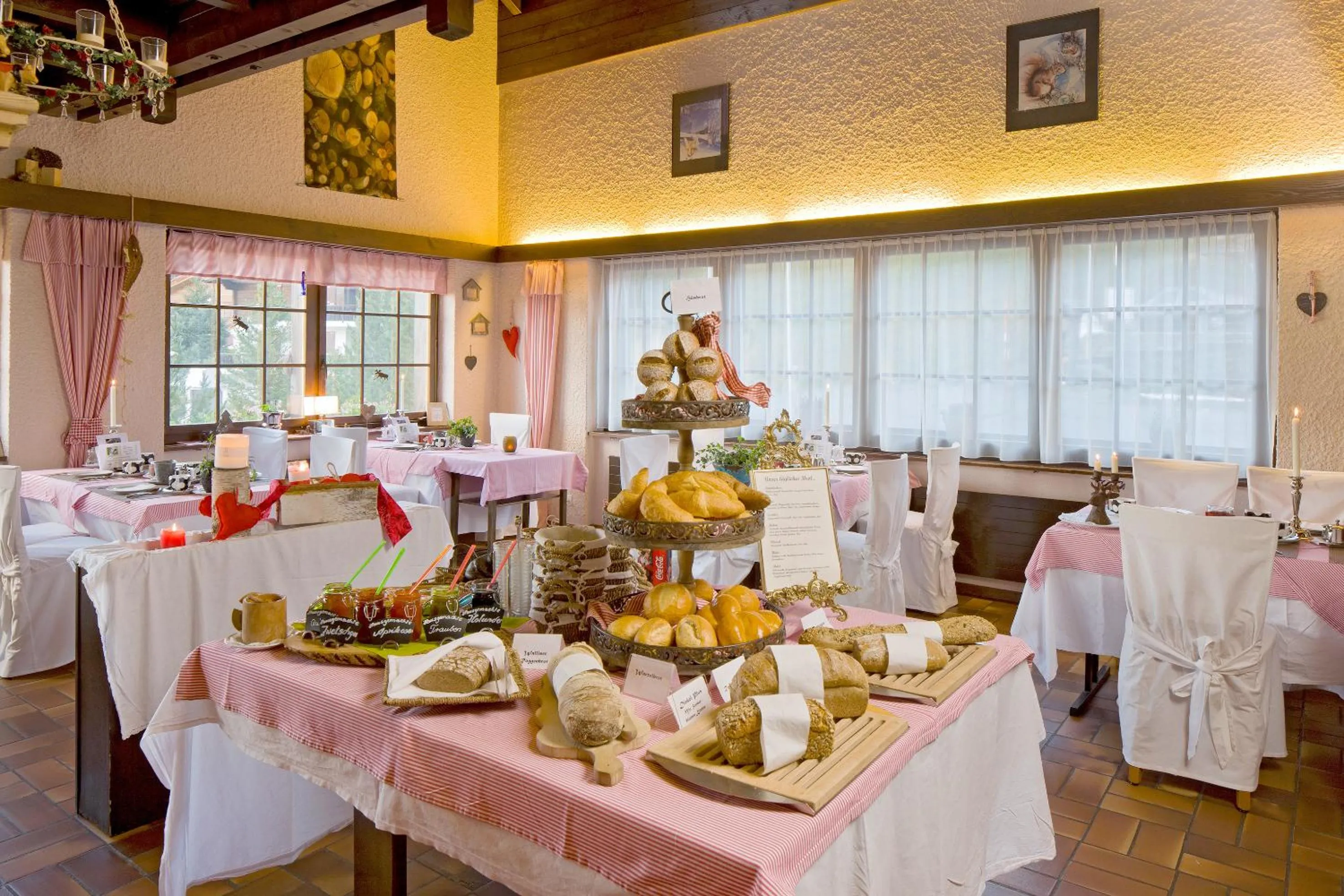 Restaurant/places to eat in Hotel Restaurant Bürchnerhof