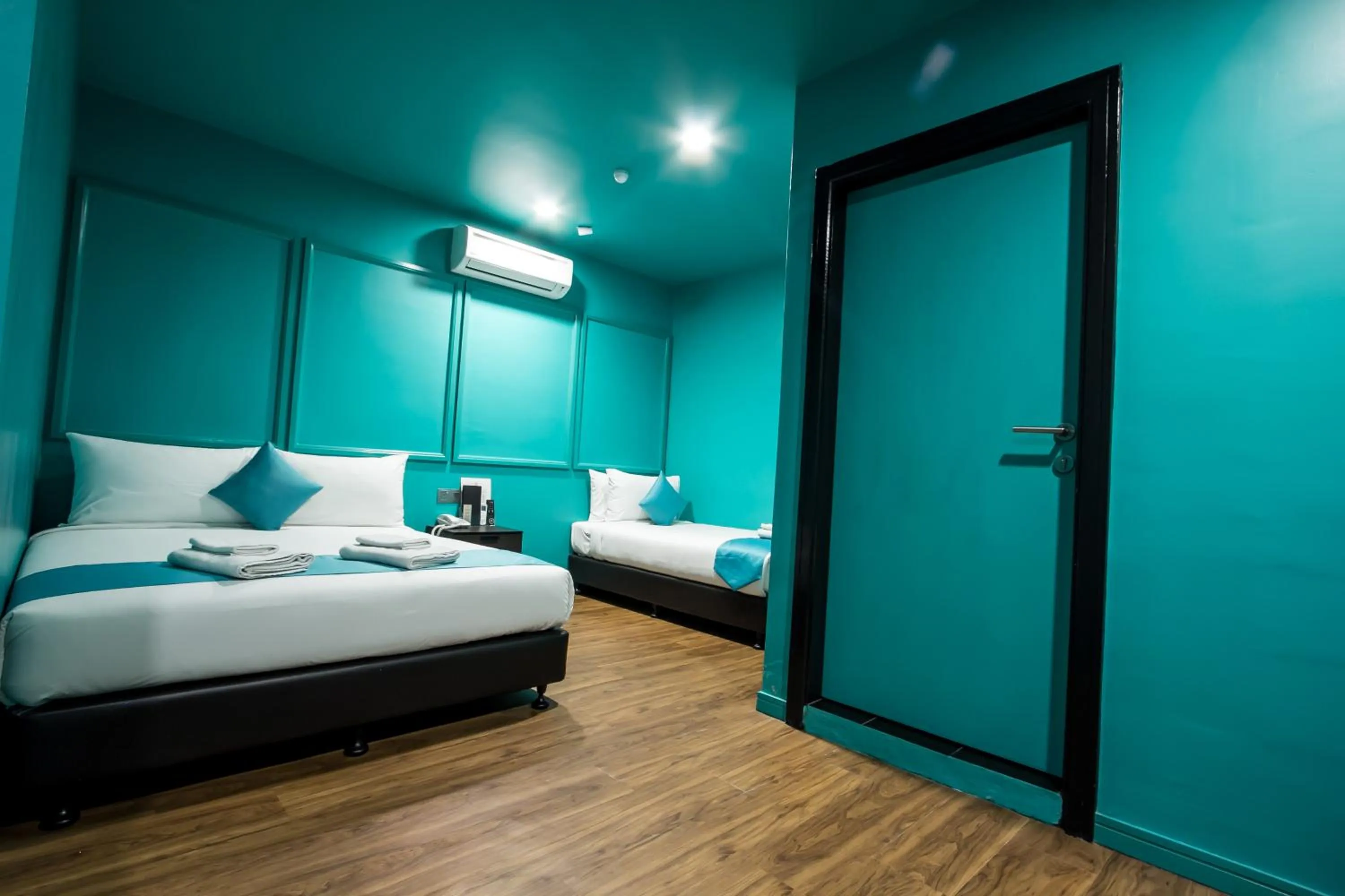 Photo of the whole room, Bed in Bloommaze Boutique Hotel Puchong