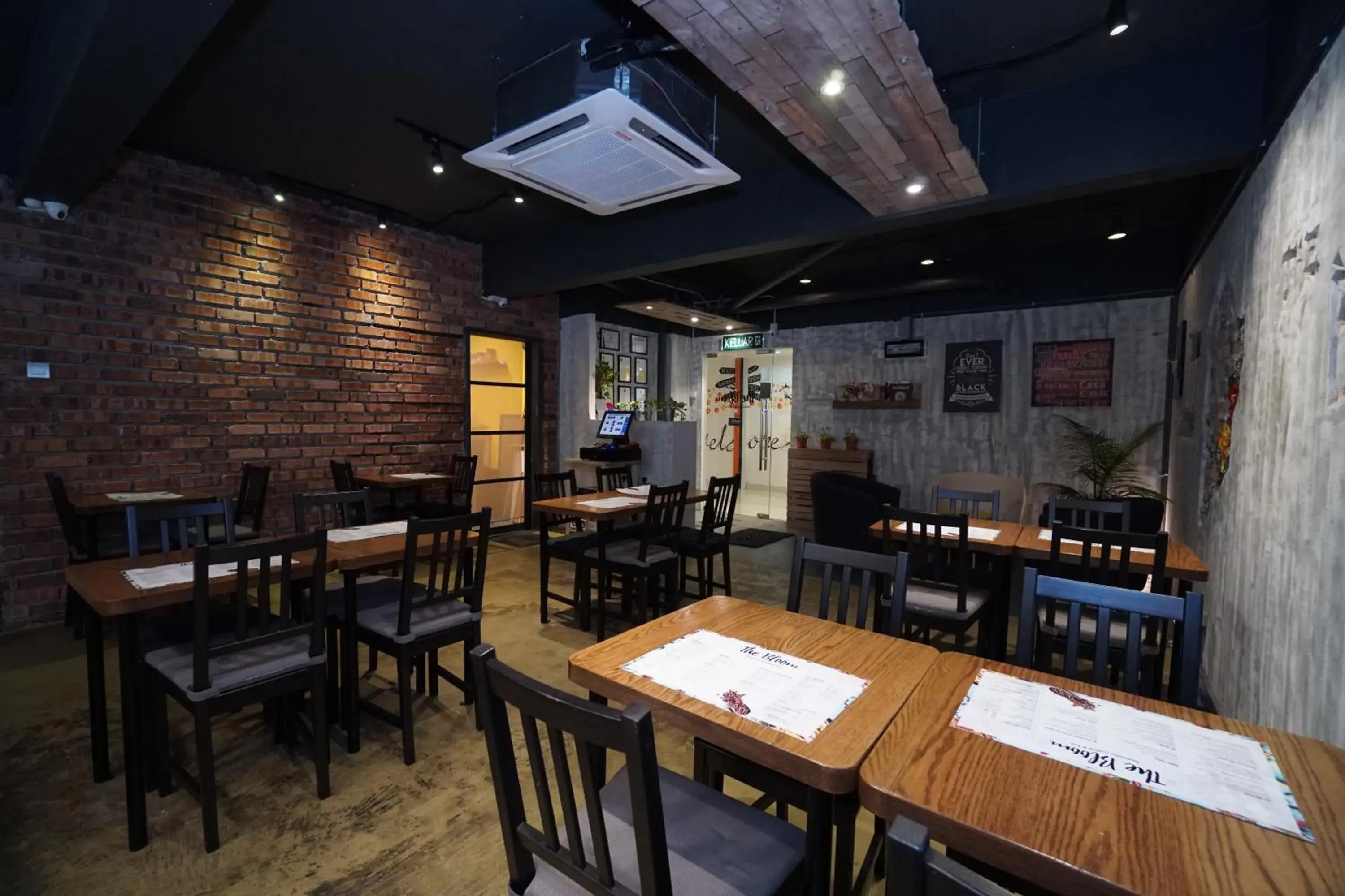 Restaurant/places to eat in Bloommaze Boutique Hotel Puchong Restaurant/places to eat in Bloommaze Boutique Hotel Puchong