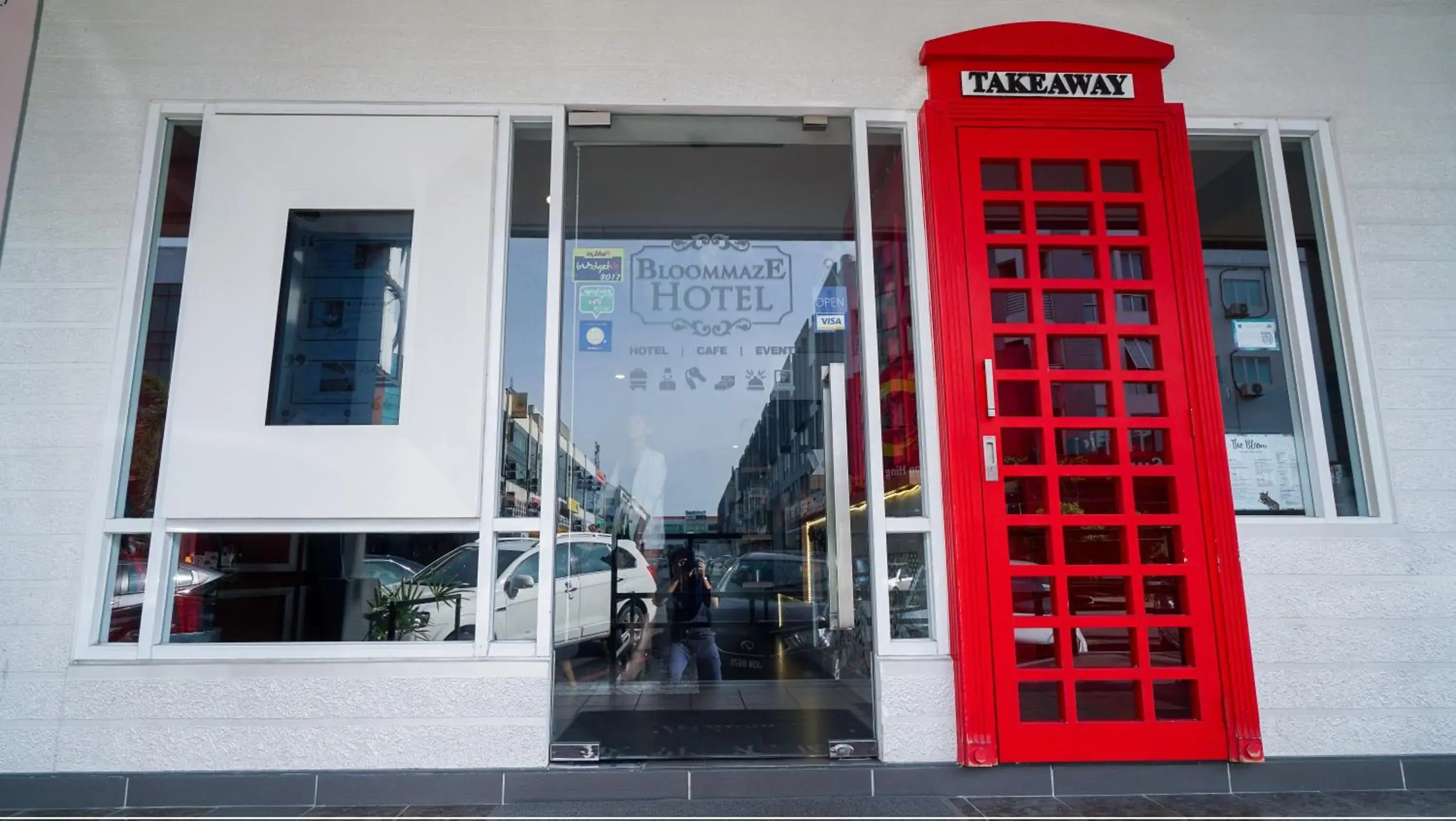 Facade/entrance in Bloommaze Boutique Hotel Puchong Facade/entrance in Bloommaze Boutique Hotel Puchong