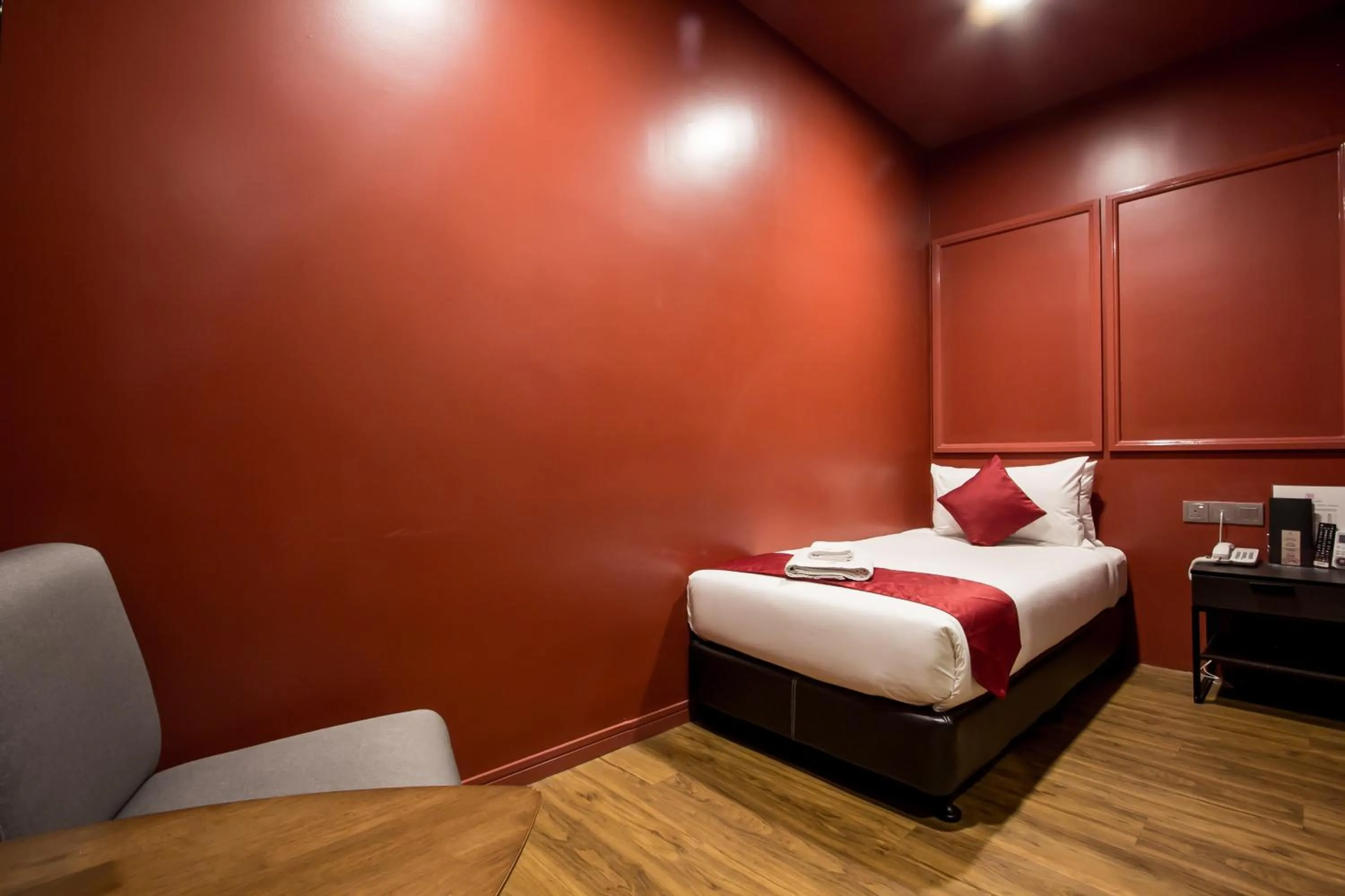 Photo of the whole room, Bed in Bloommaze Boutique Hotel Puchong