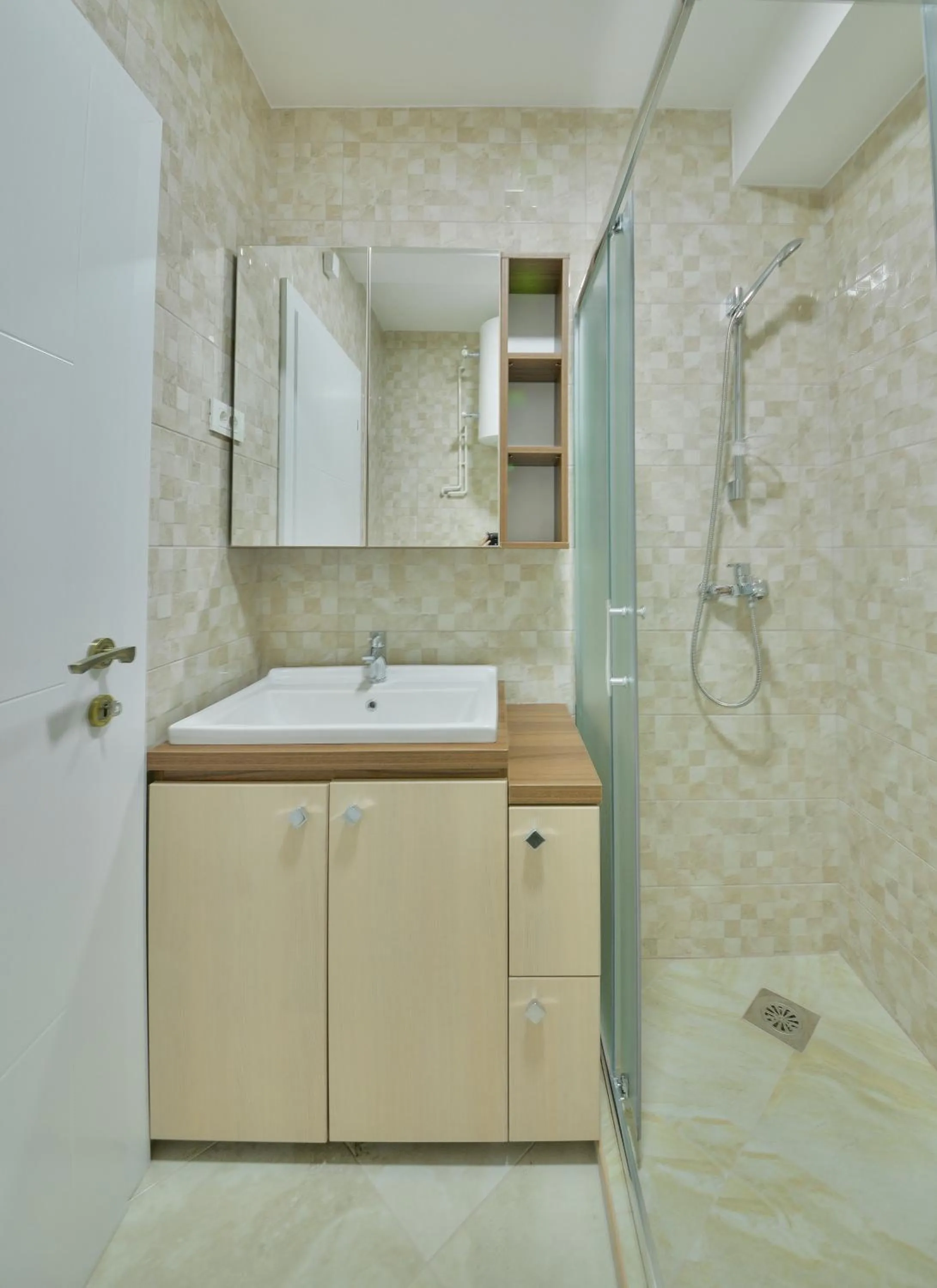 Shower in Aqua Breeze Apartments
