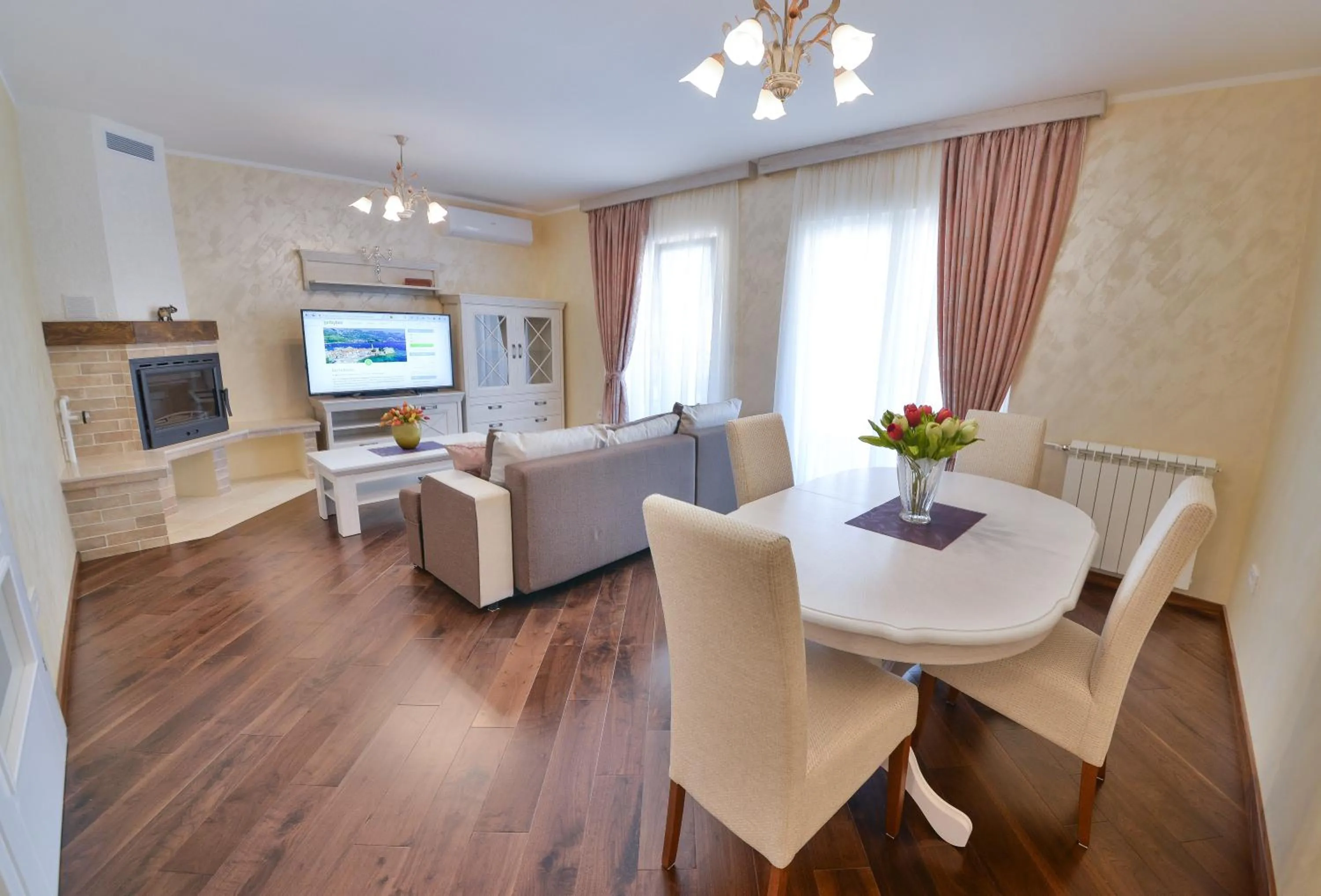Living room in Aqua Breeze Apartments