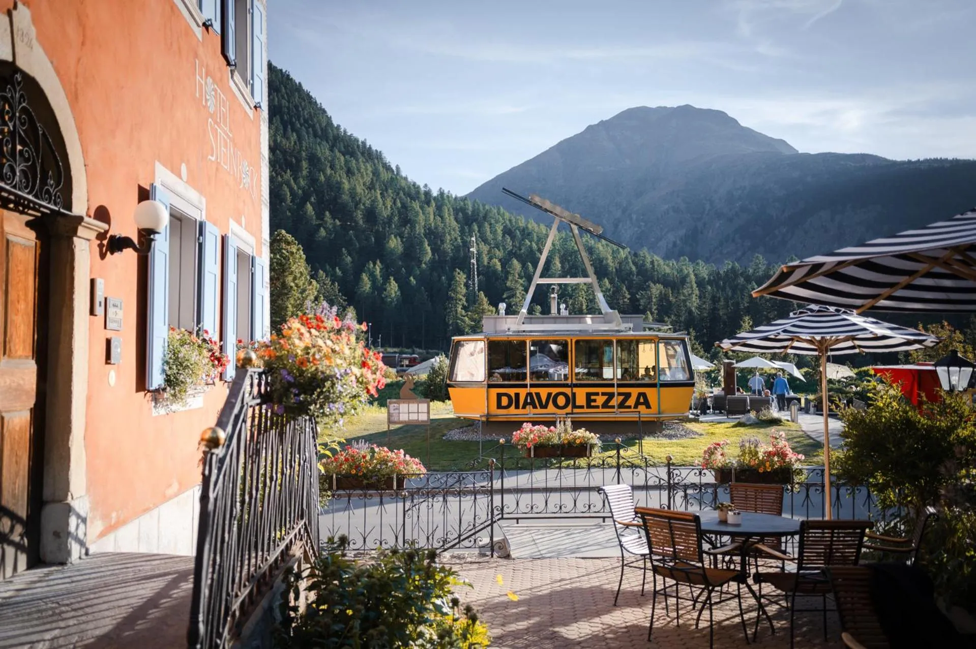 Balcony/Terrace in Hotel Steinbock Pontresina
