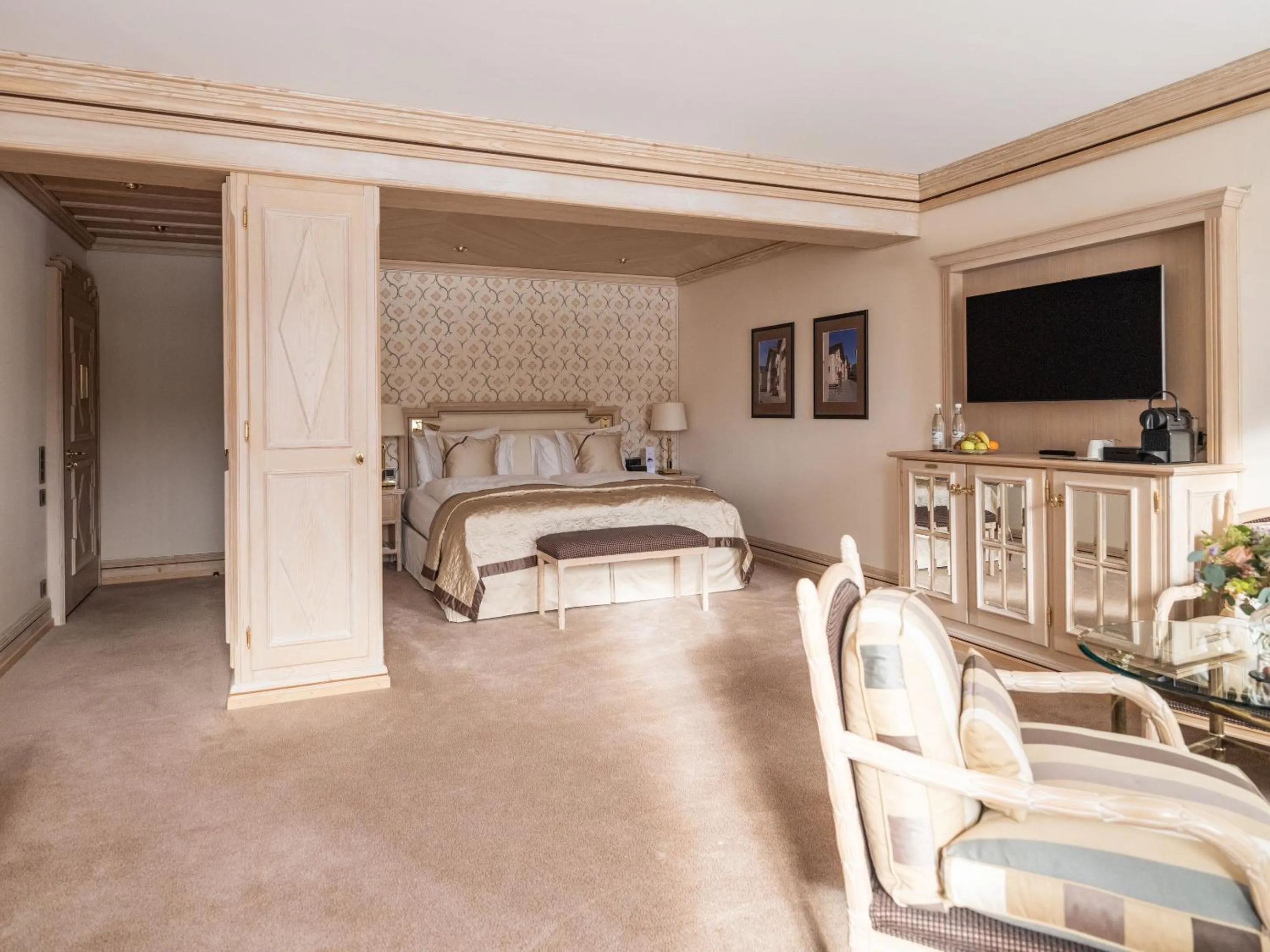 Bedroom, Bed in Kulm Hotel St. Moritz