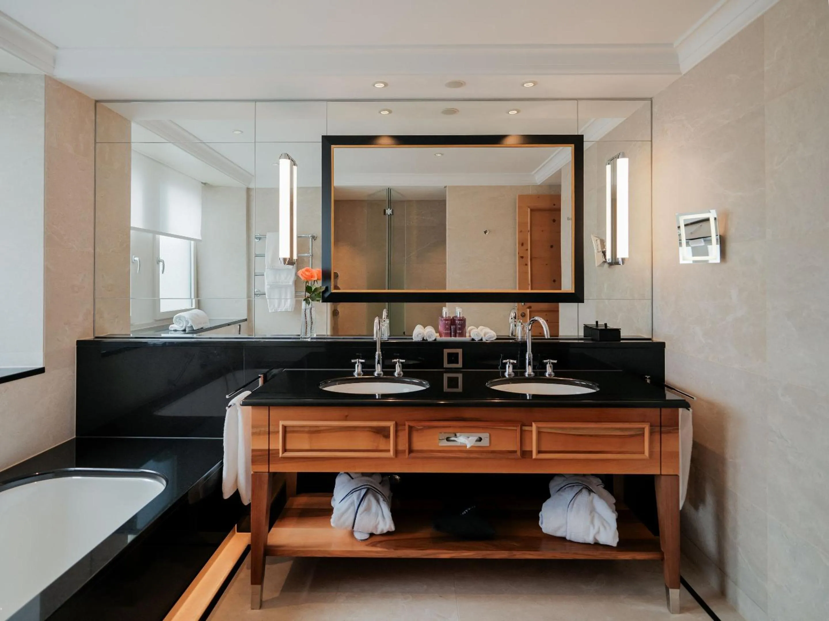 Shower in Kulm Hotel St. Moritz