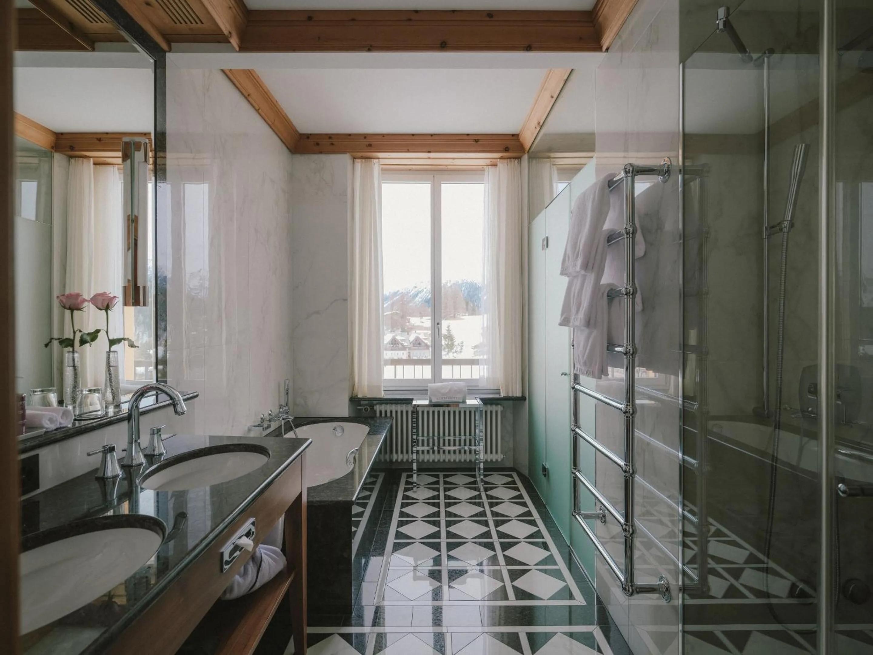 Shower in Kulm Hotel St. Moritz