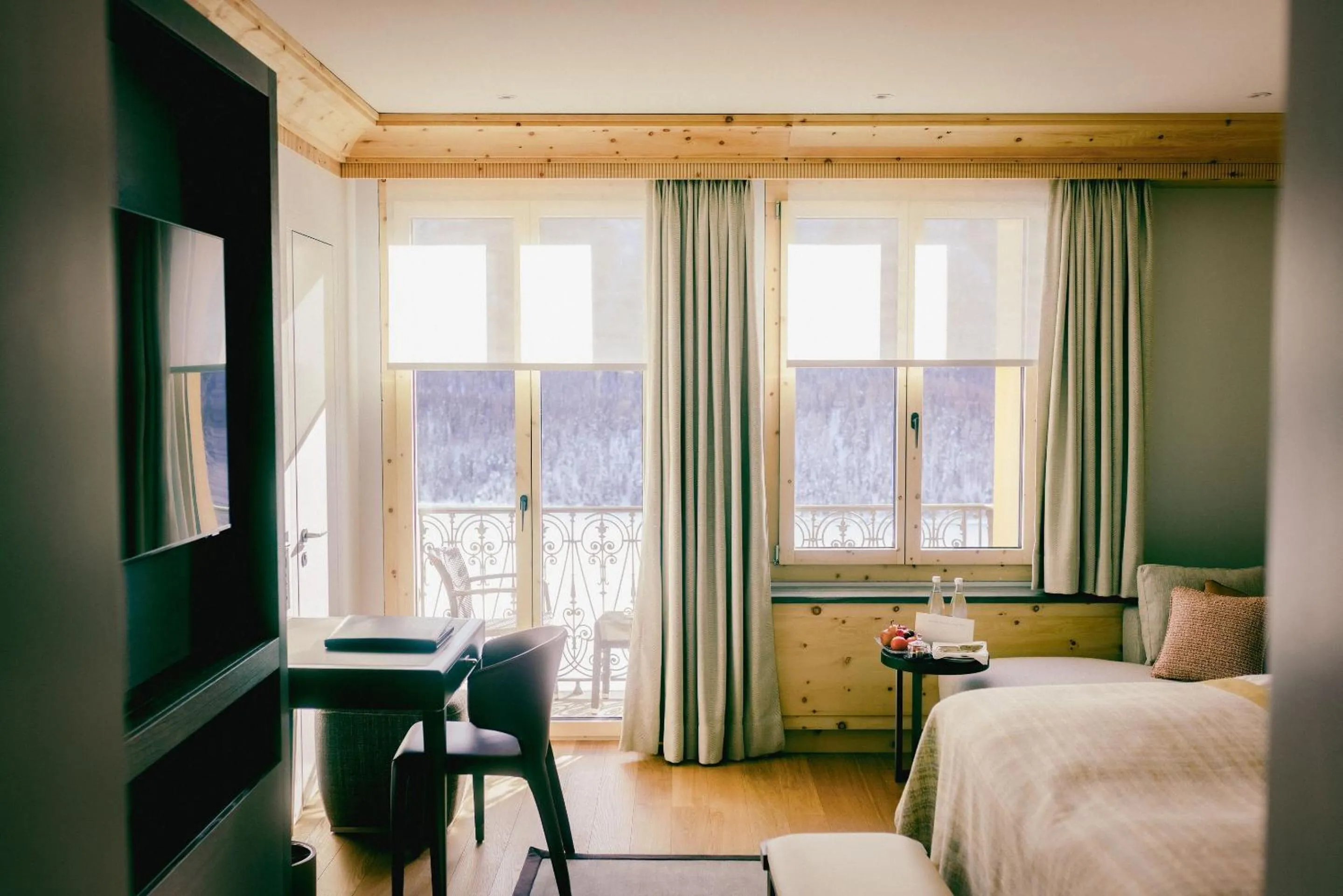 View (from property/room), Bed in Kulm Hotel St. Moritz
