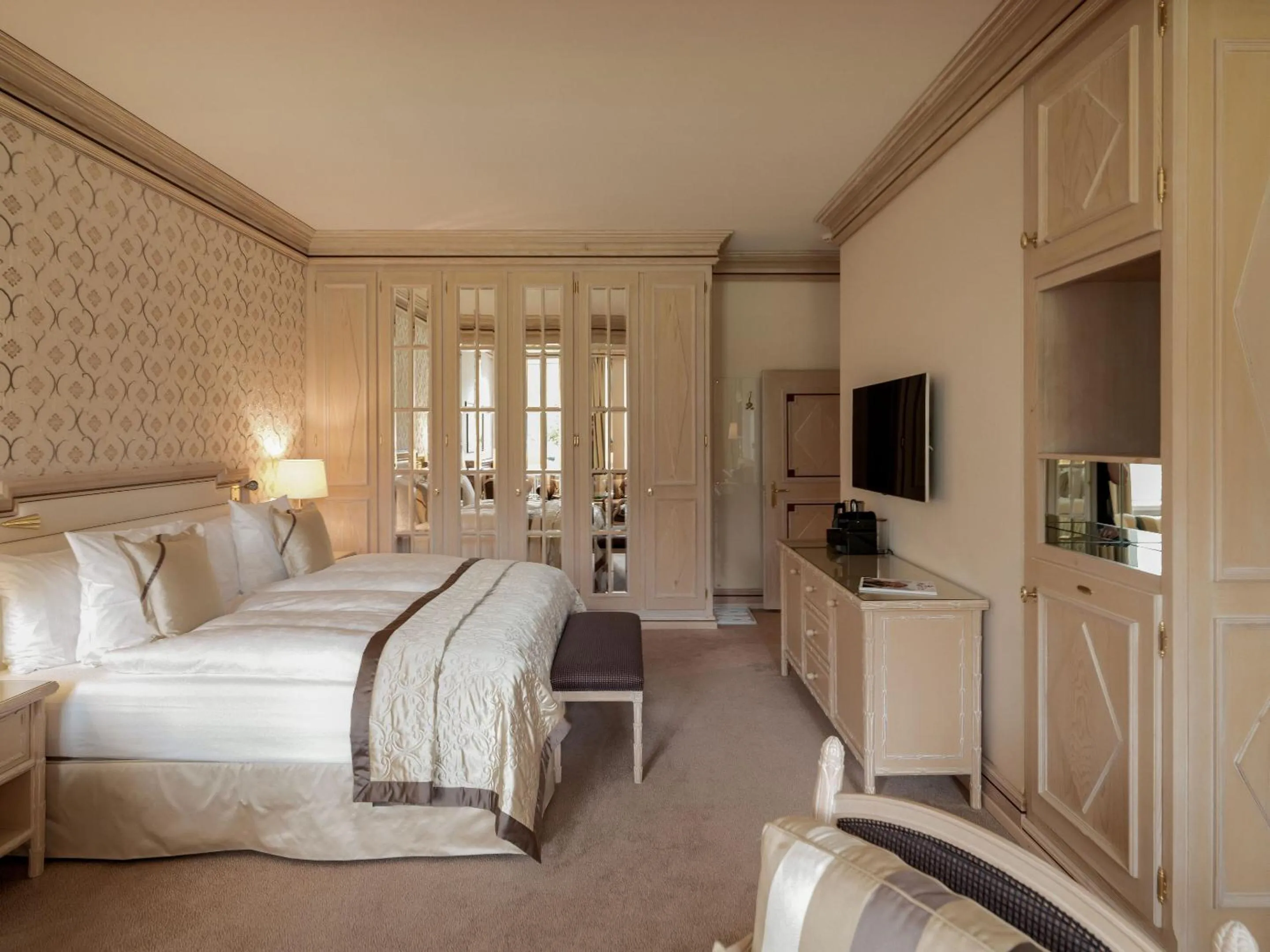 Bedroom, Bed in Kulm Hotel St. Moritz