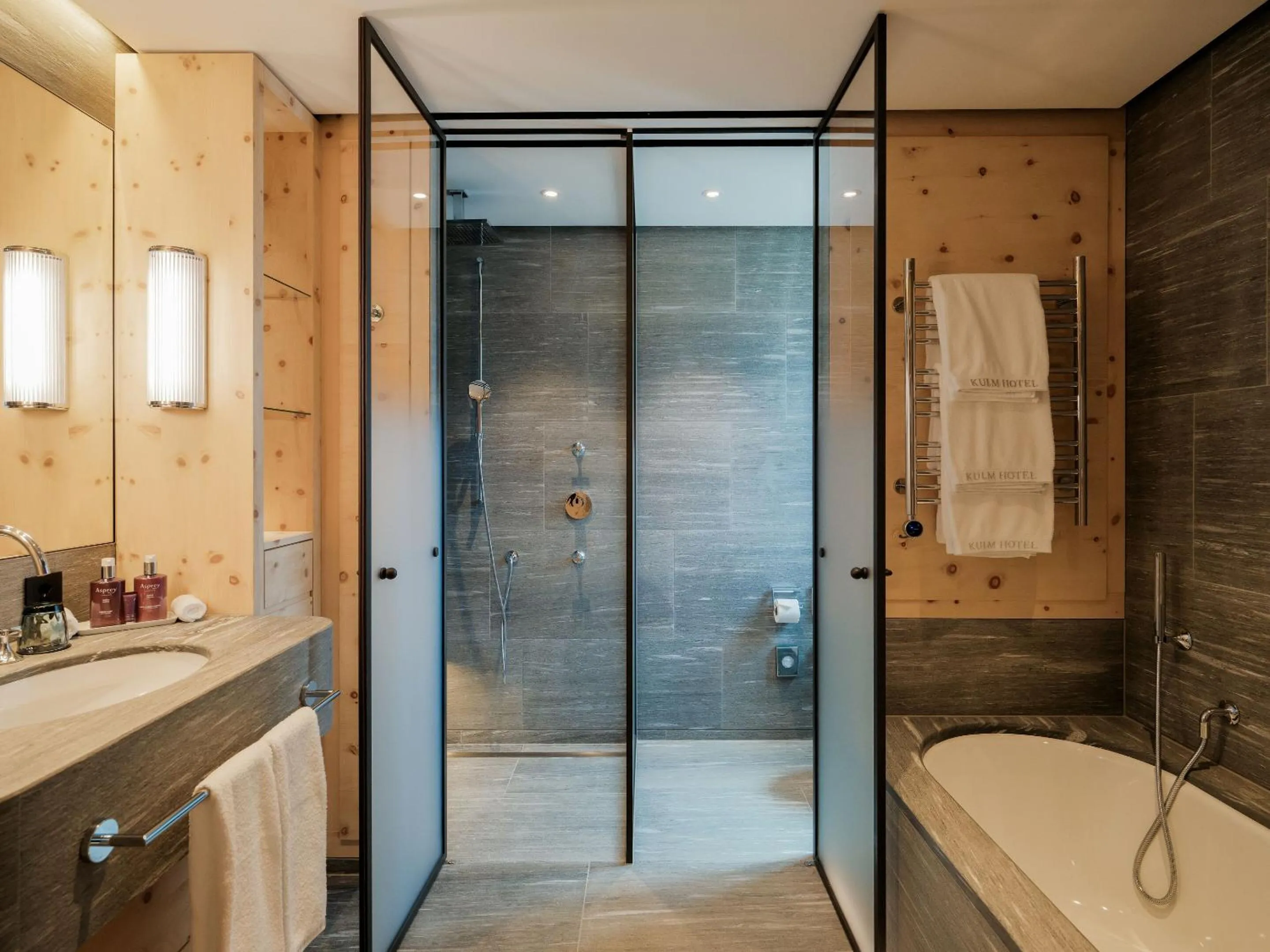Shower in Kulm Hotel St. Moritz