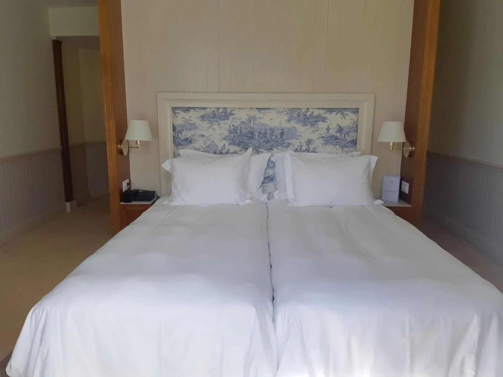 Photo of the whole room, Bed in Hotel Regina