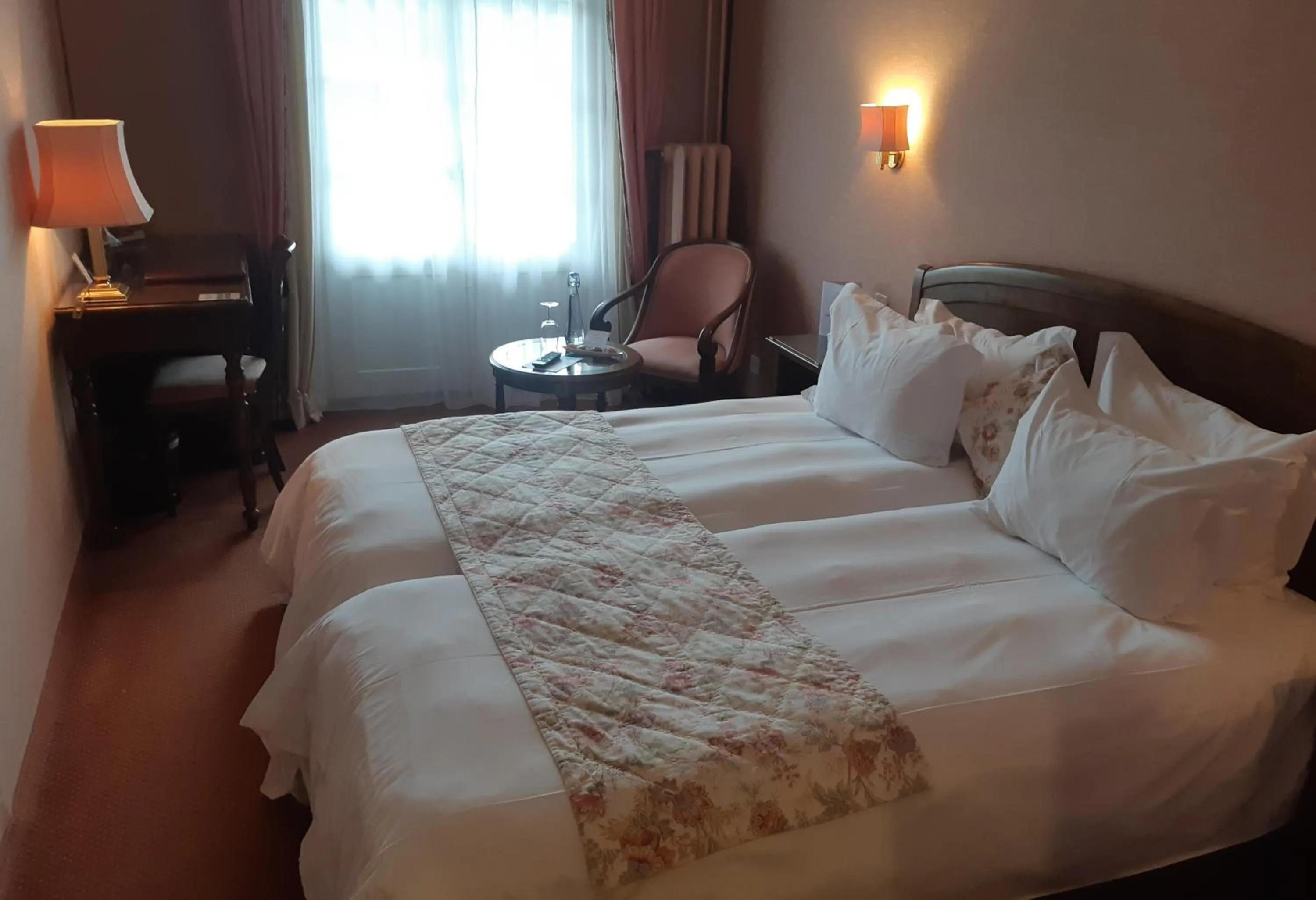 Photo of the whole room, Bed in Hotel Regina