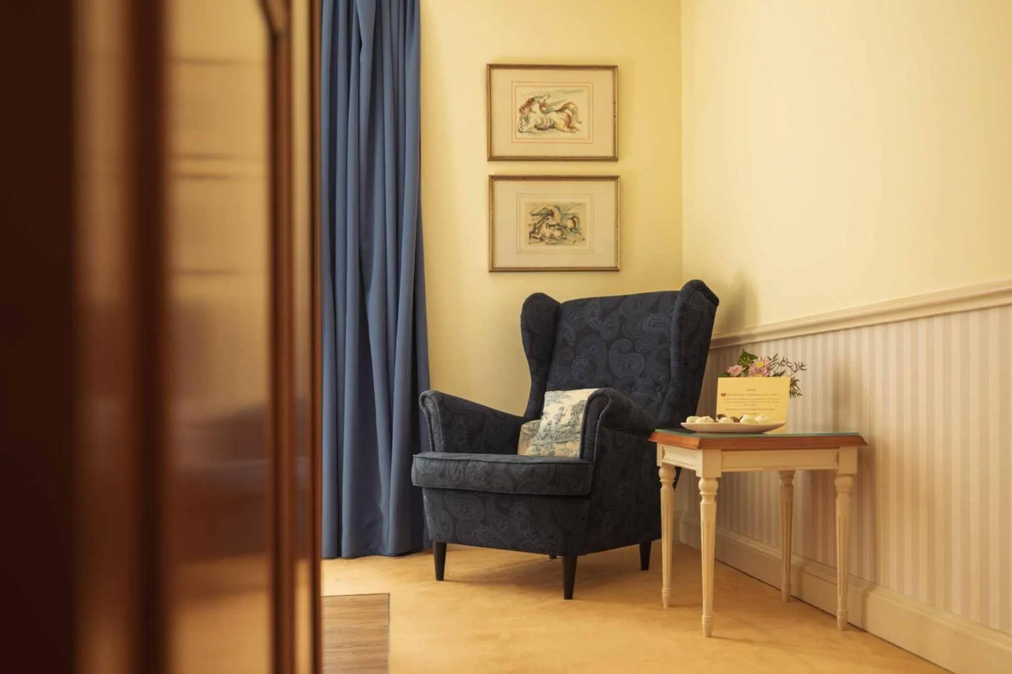 Photo of the whole room in Hotel Regina