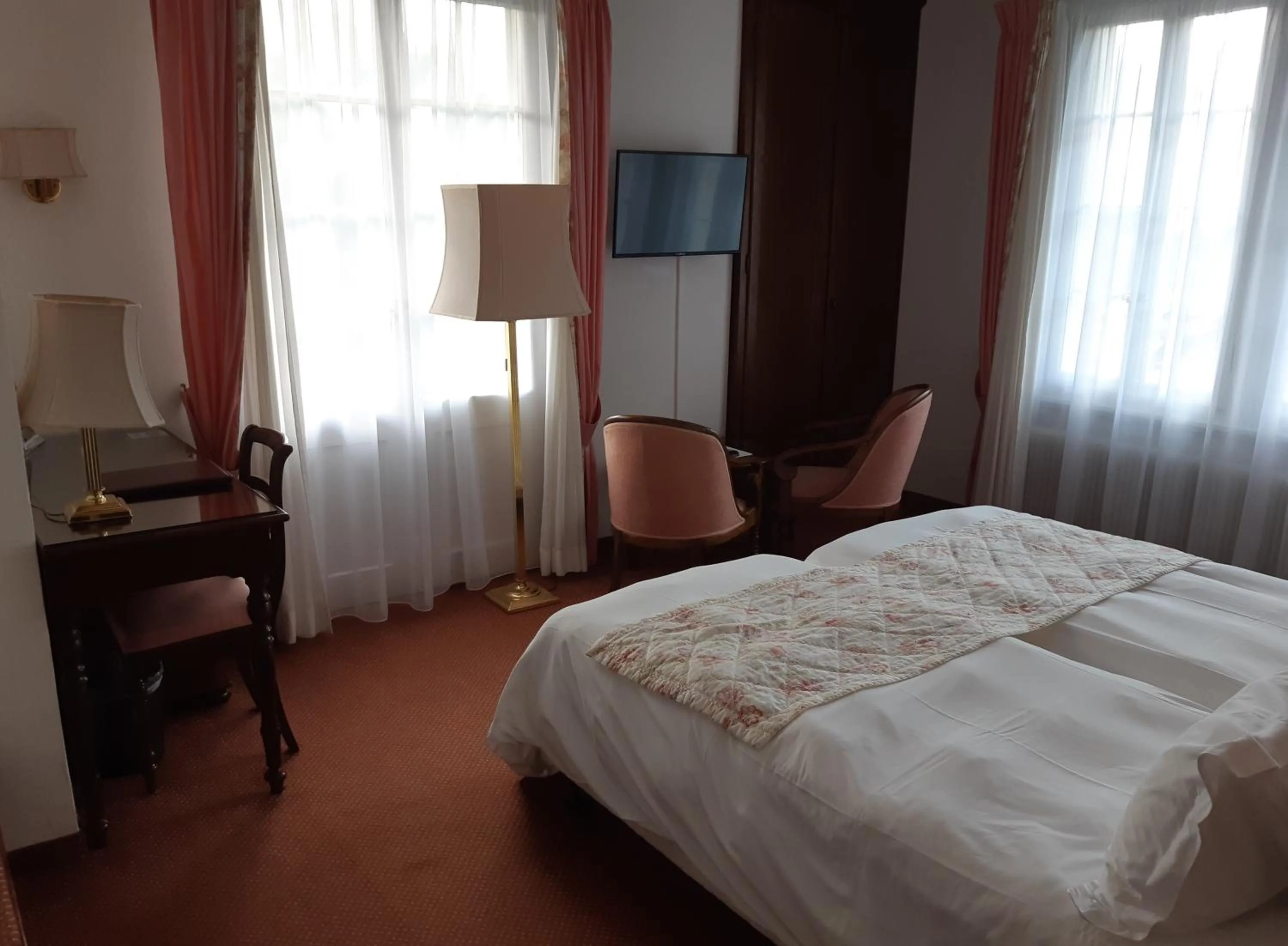 Photo of the whole room, Bed in Hotel Regina