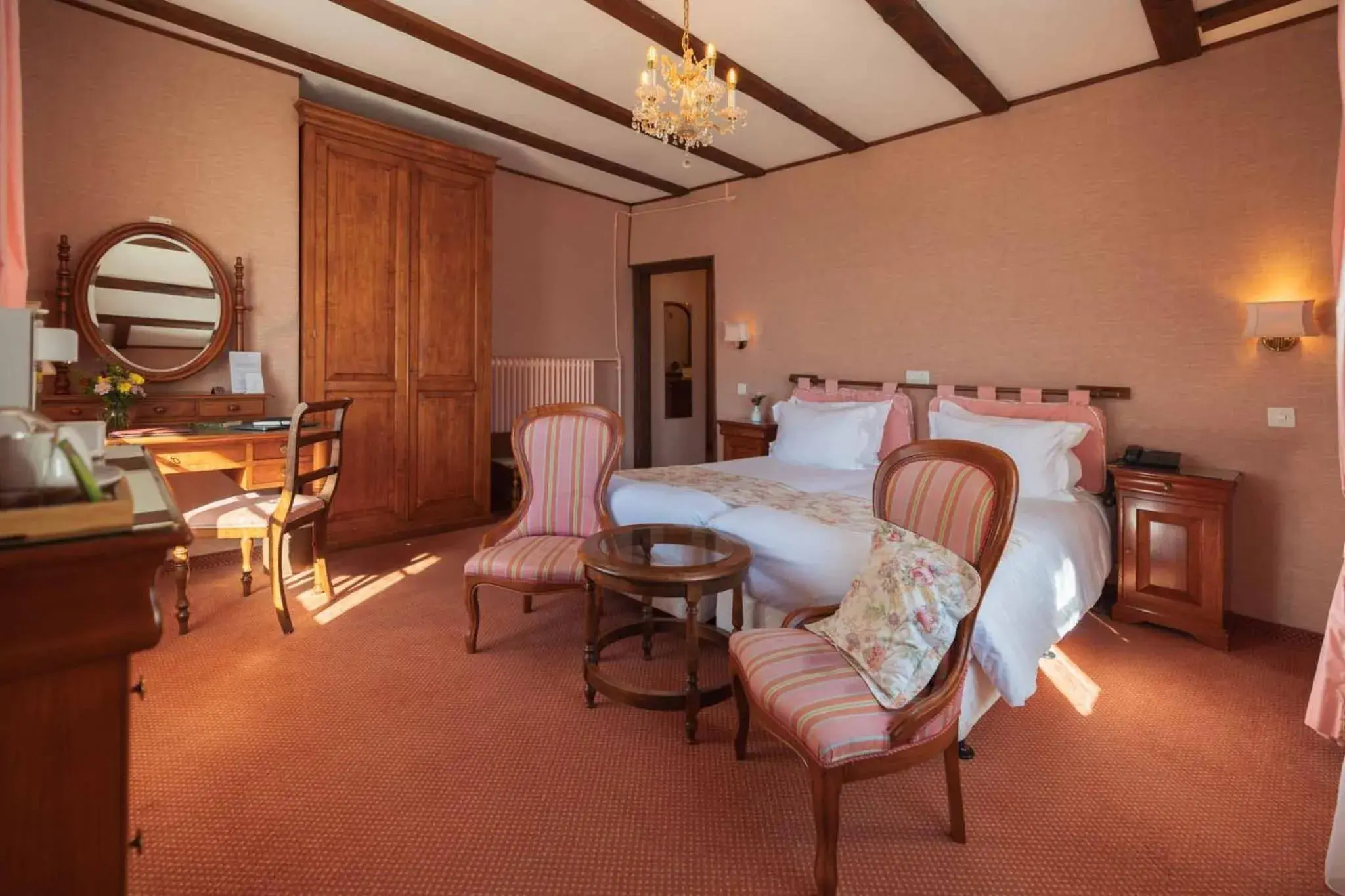 Bed in Hotel Regina Bed in Hotel Regina