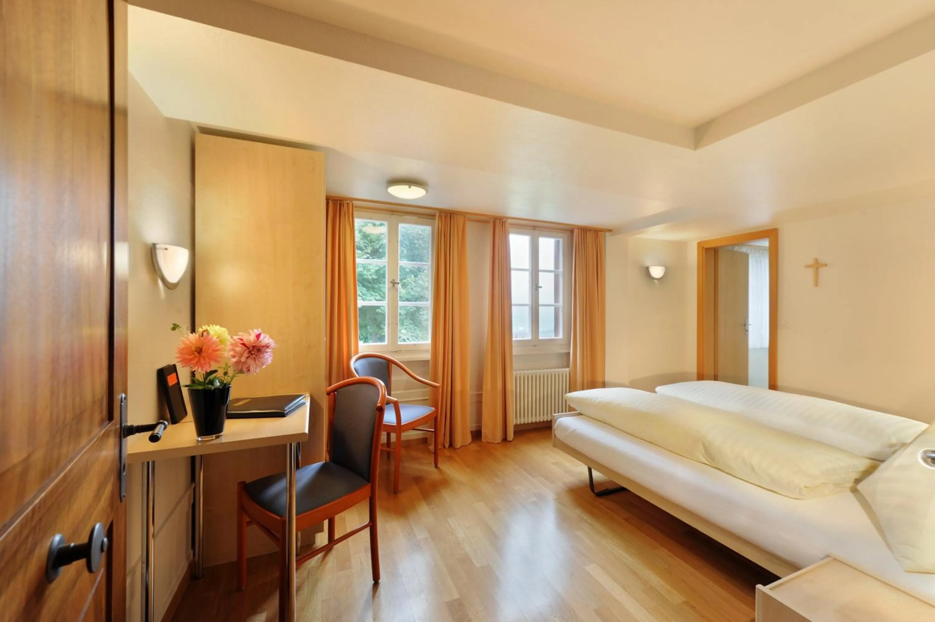 Twin Room - single occupancy in Gasthaus Paxmontana