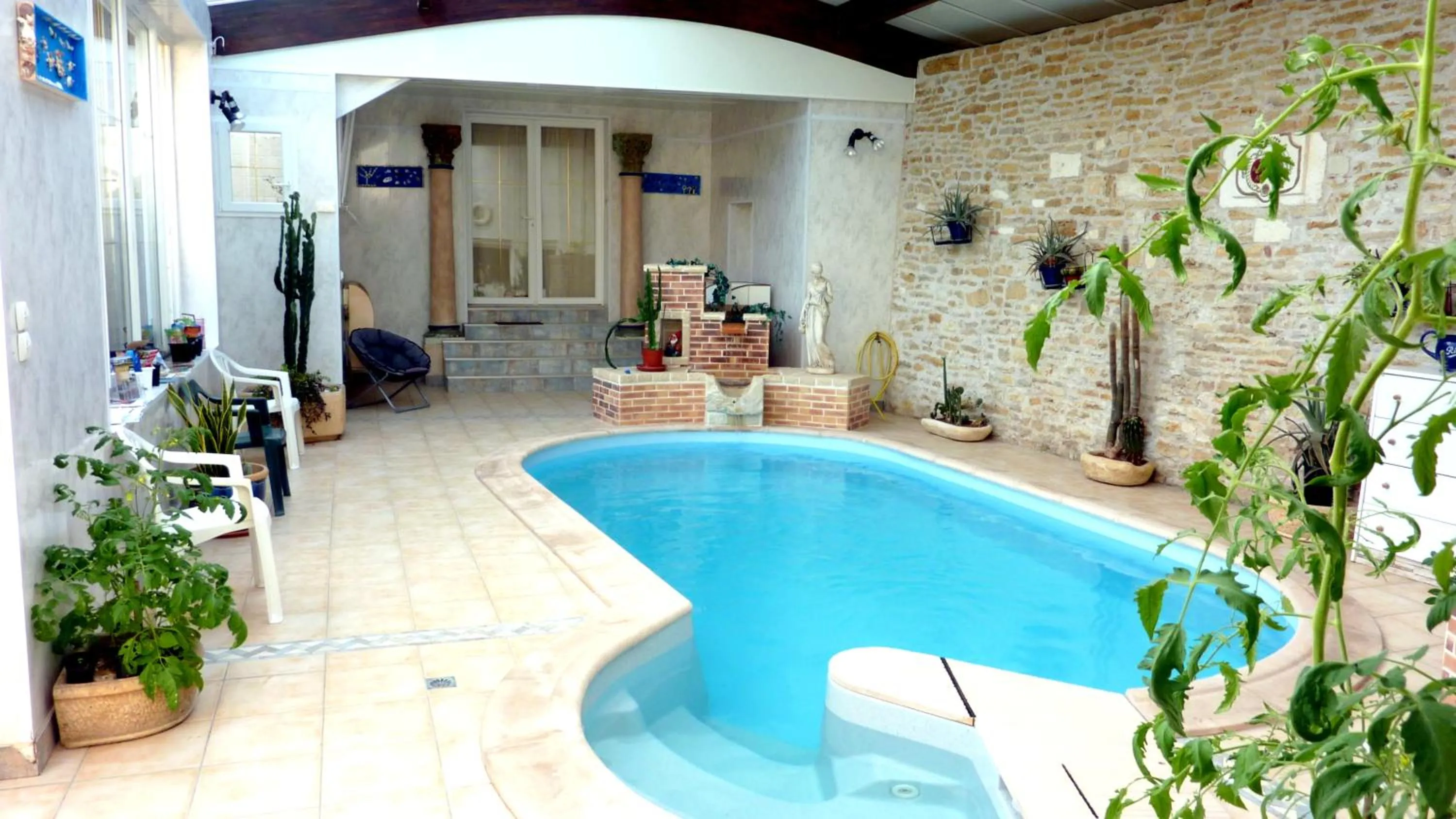 Swimming pool in Le relais de la cure
