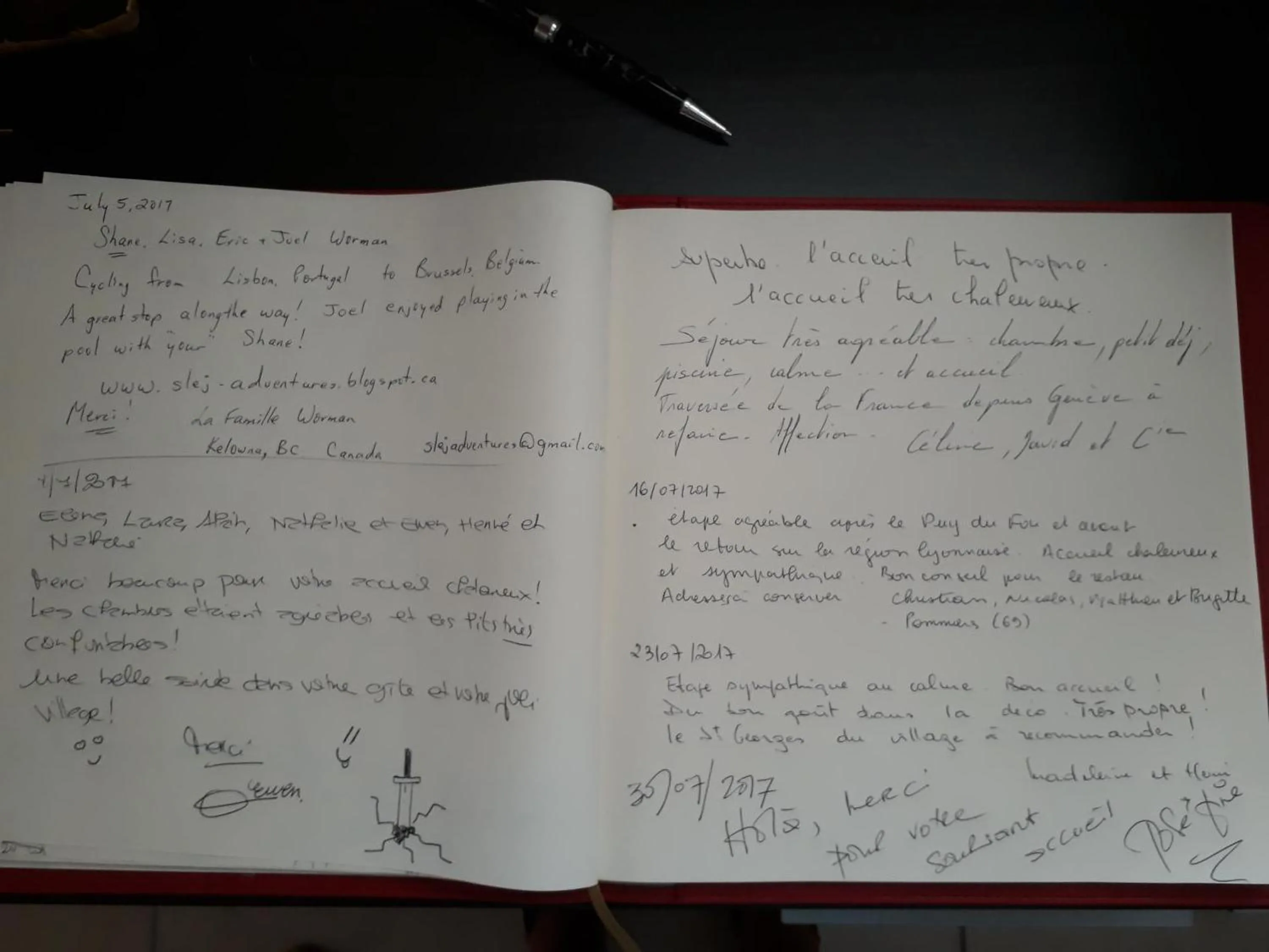 People in Le relais de la cure