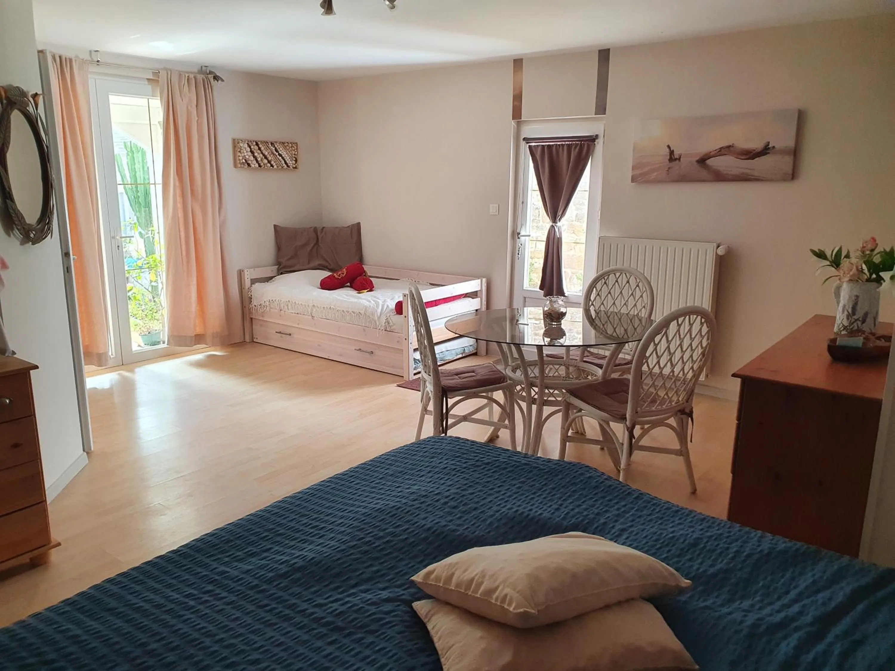 Bedroom, Bed in Le relais de la cure