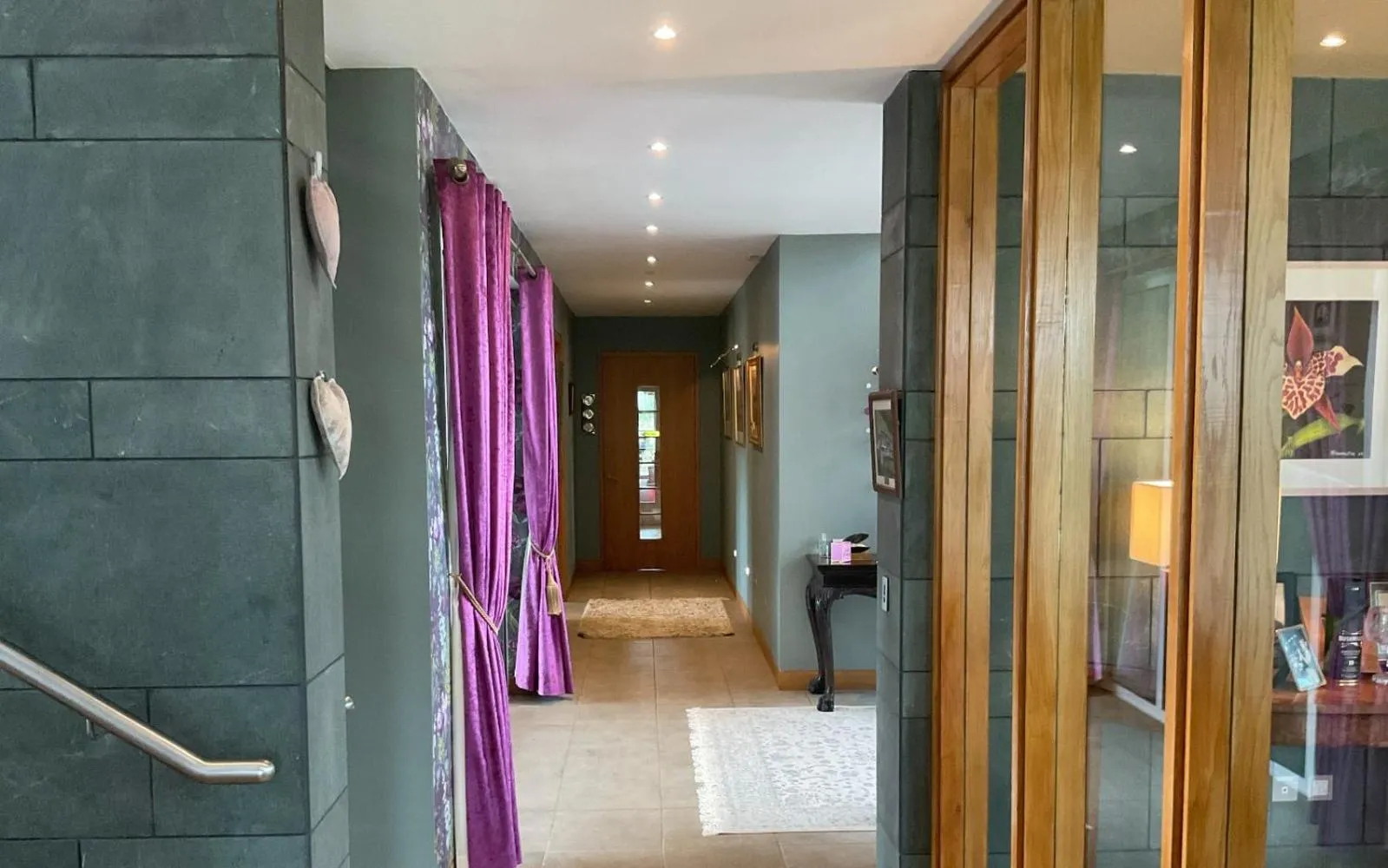 Facade/entrance in Hazelwood Country House