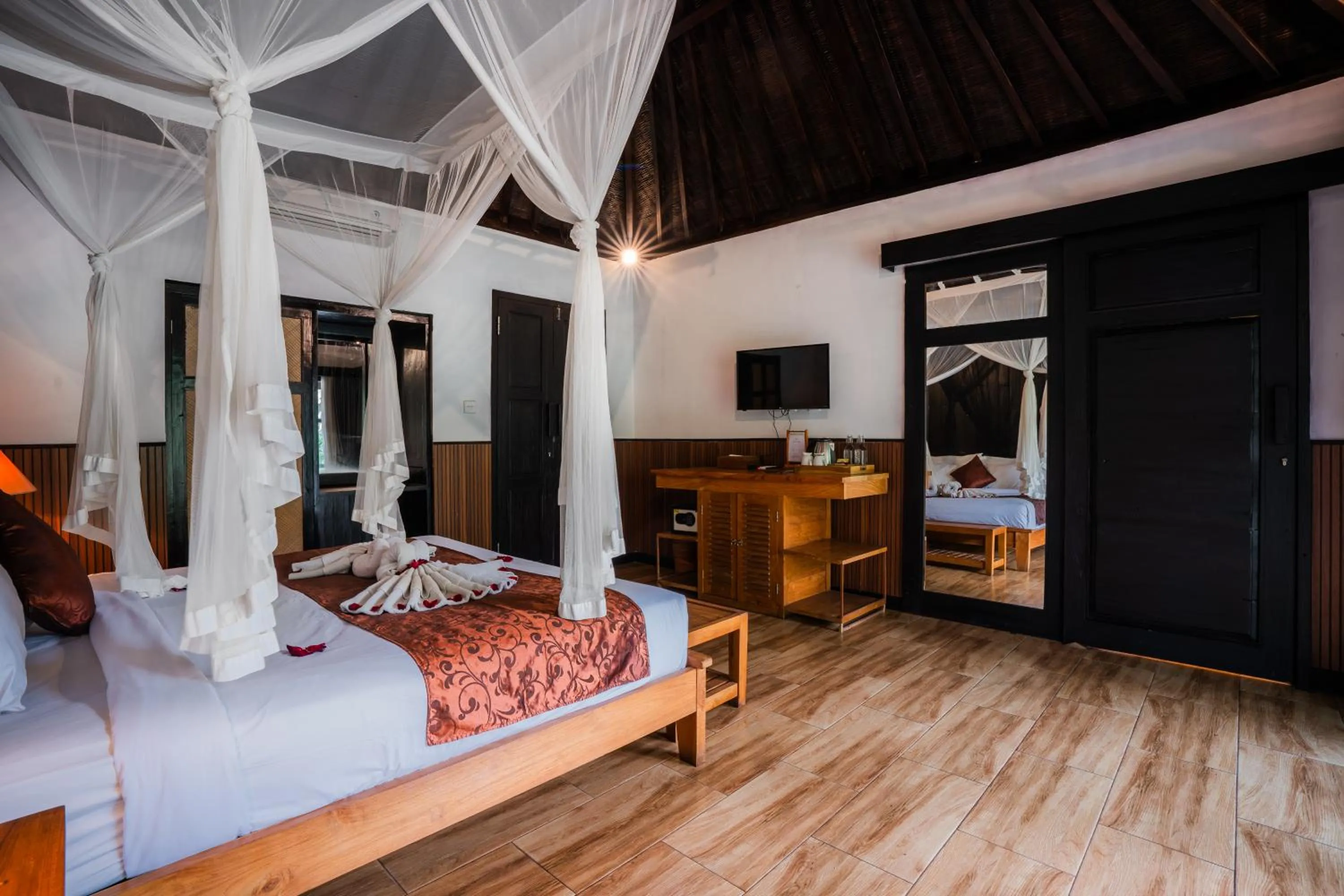 Bed in Bije Suite Villa Ubud