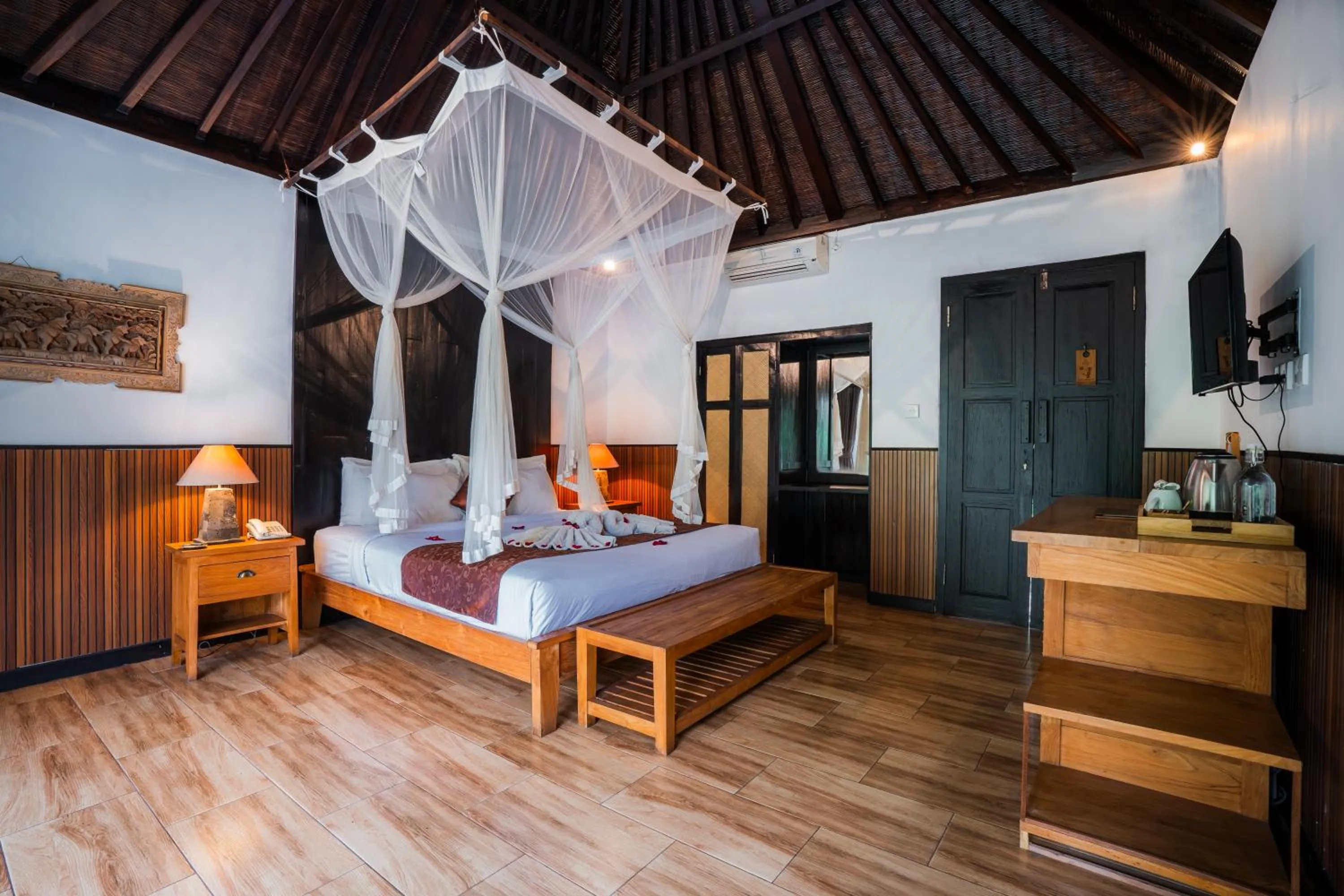 Bed in Bije Suite Villa Ubud