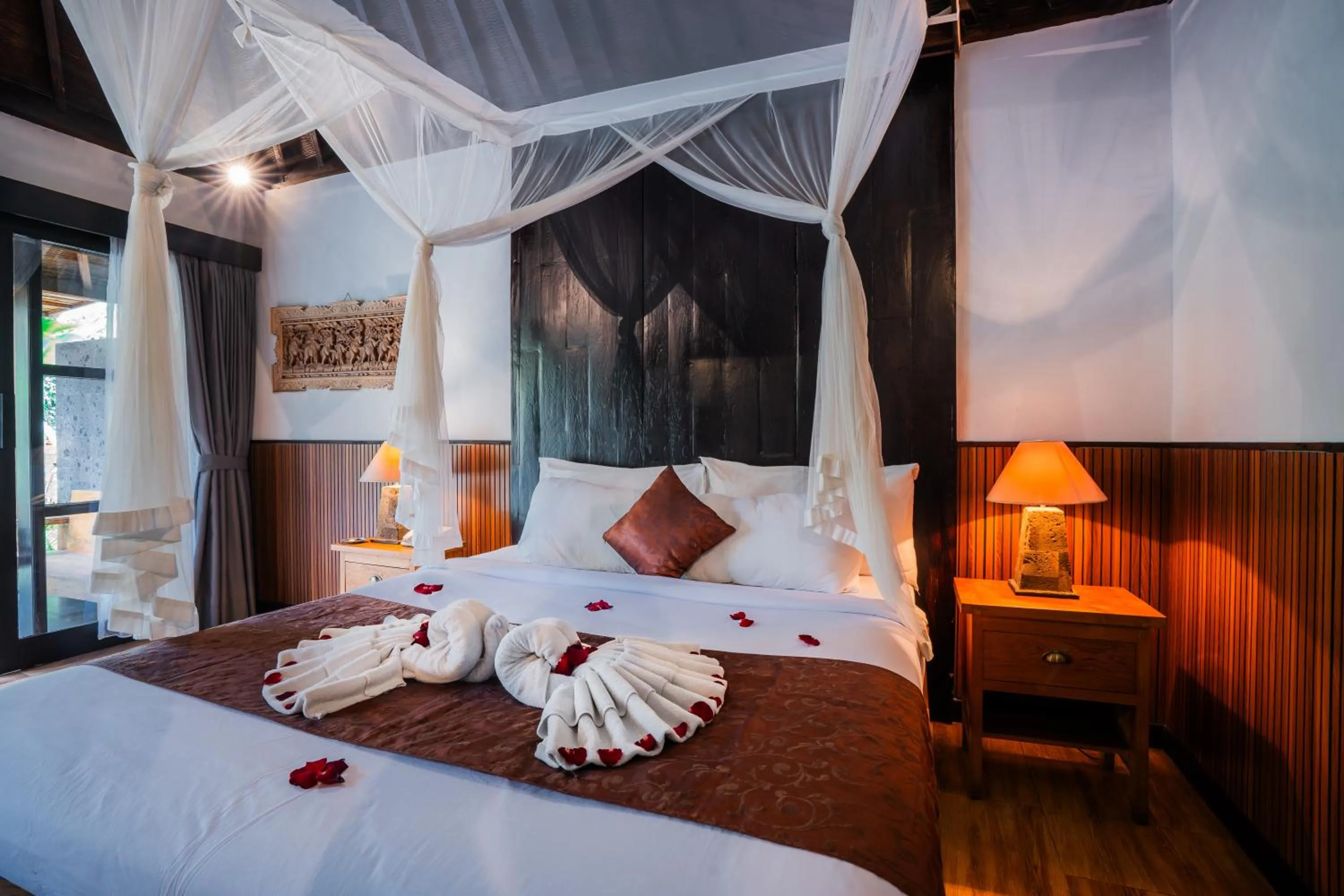 Bed in Bije Suite Villa Ubud