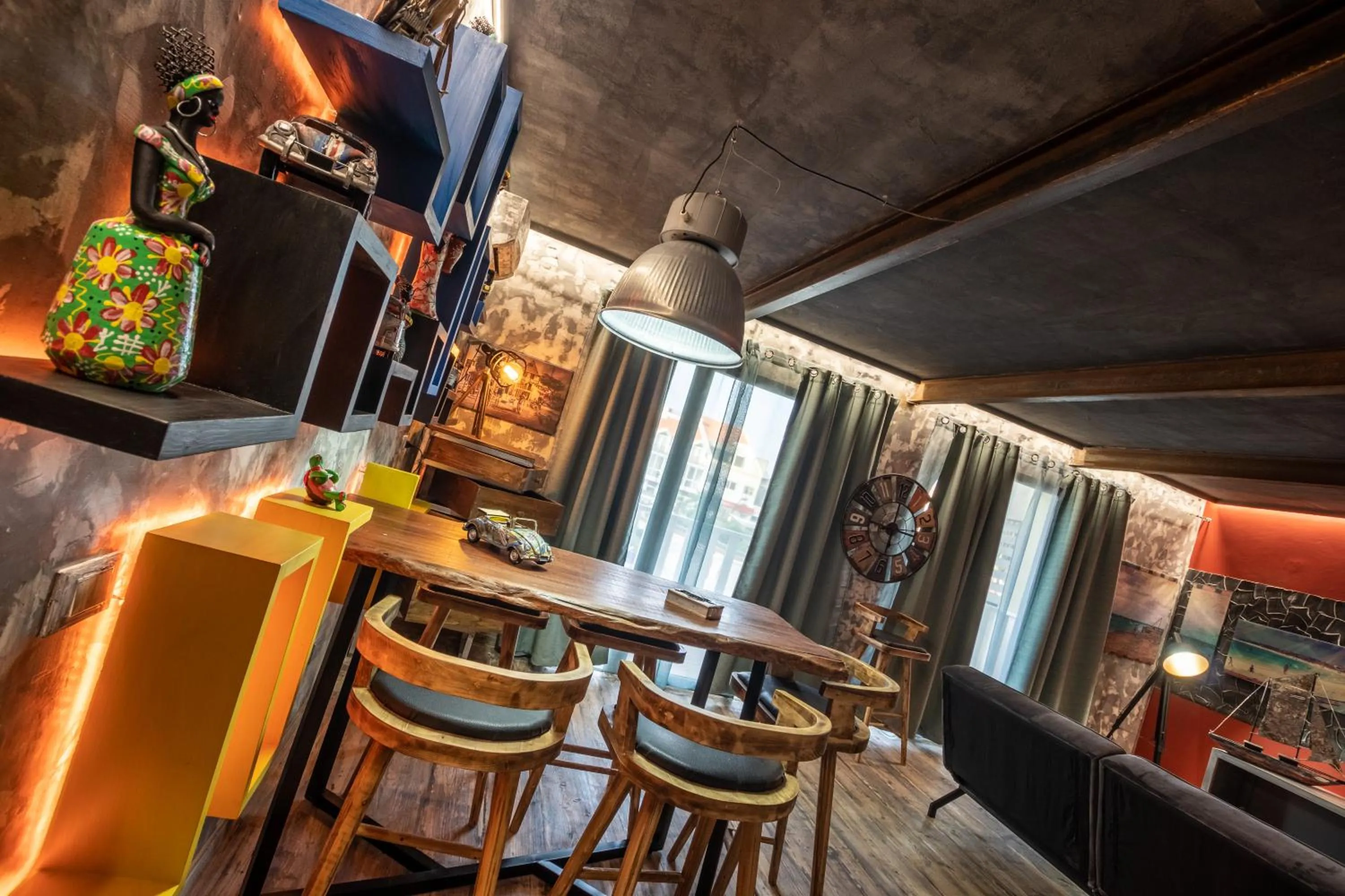 Seating area in Ocean Suites