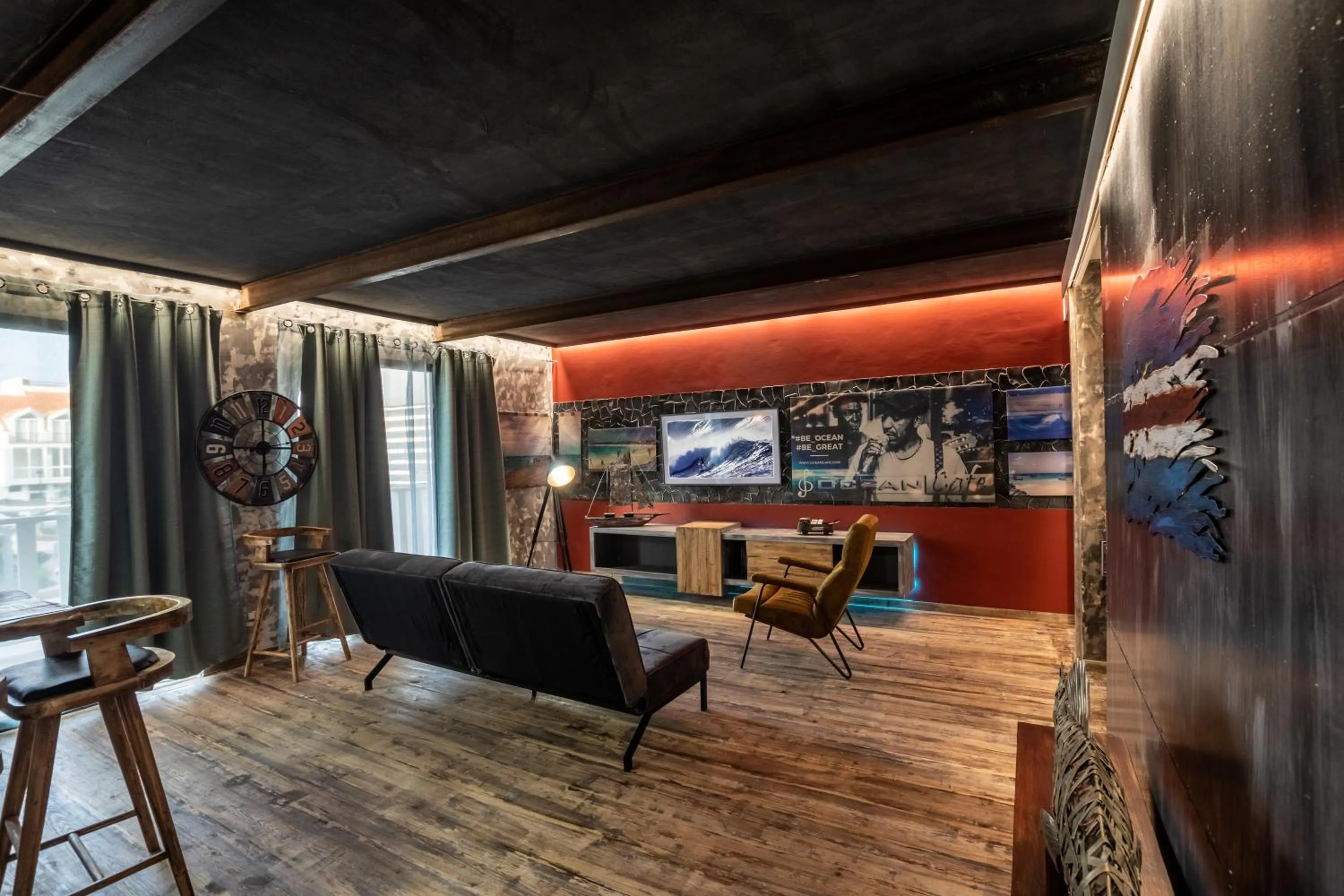 Living room in Ocean Suites