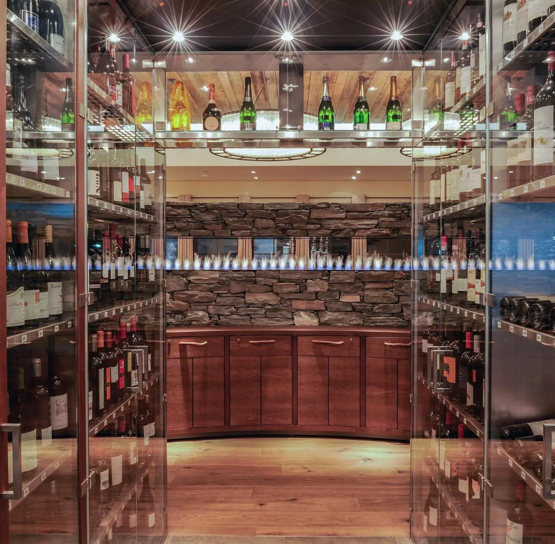 Restaurant/places to eat in La Val Hotel & Spa Restaurant/places to eat in La Val Hotel & Spa