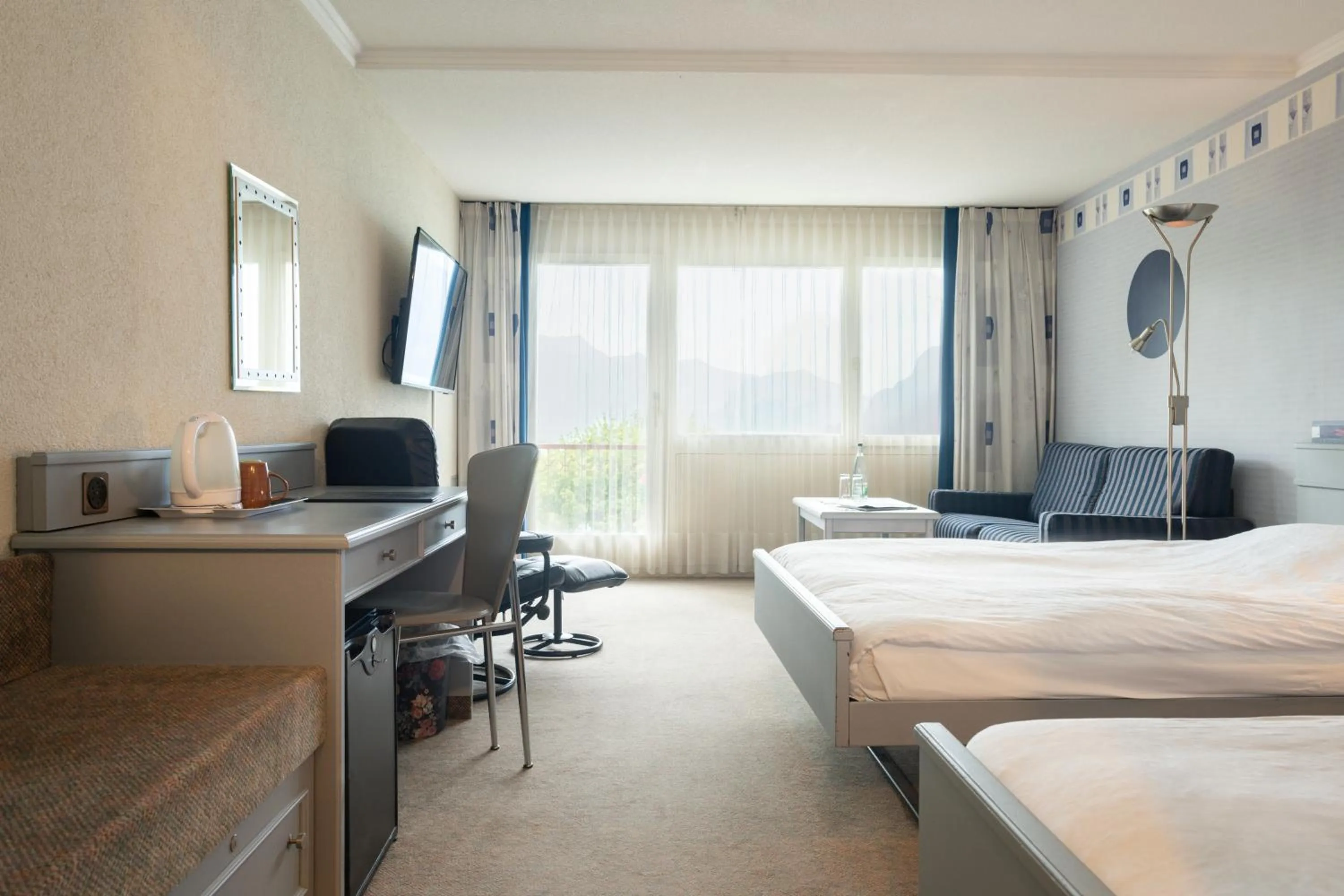 Photo of the whole room, Bed in Seiler au Lac