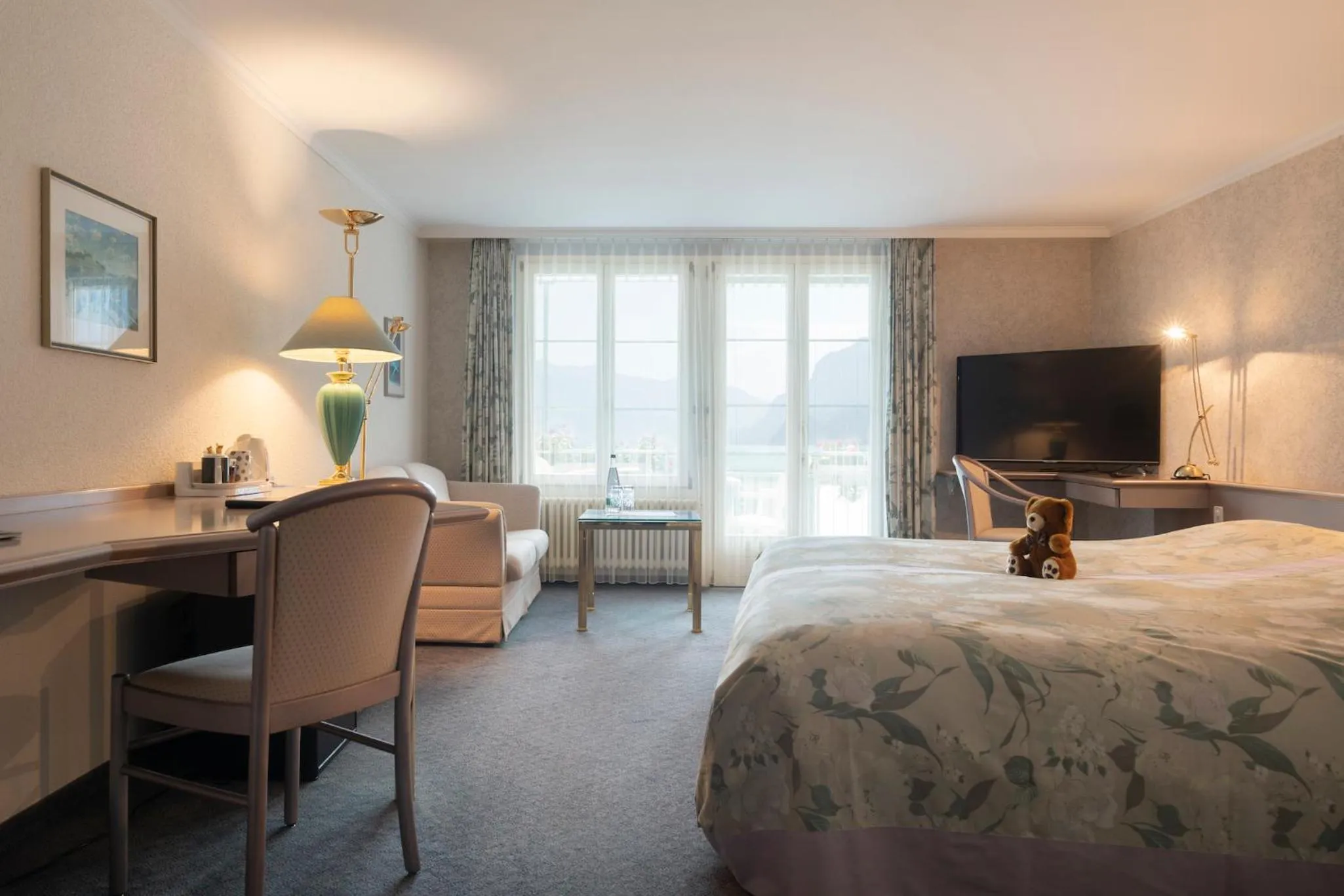 Photo of the whole room, Bed in Seiler au Lac