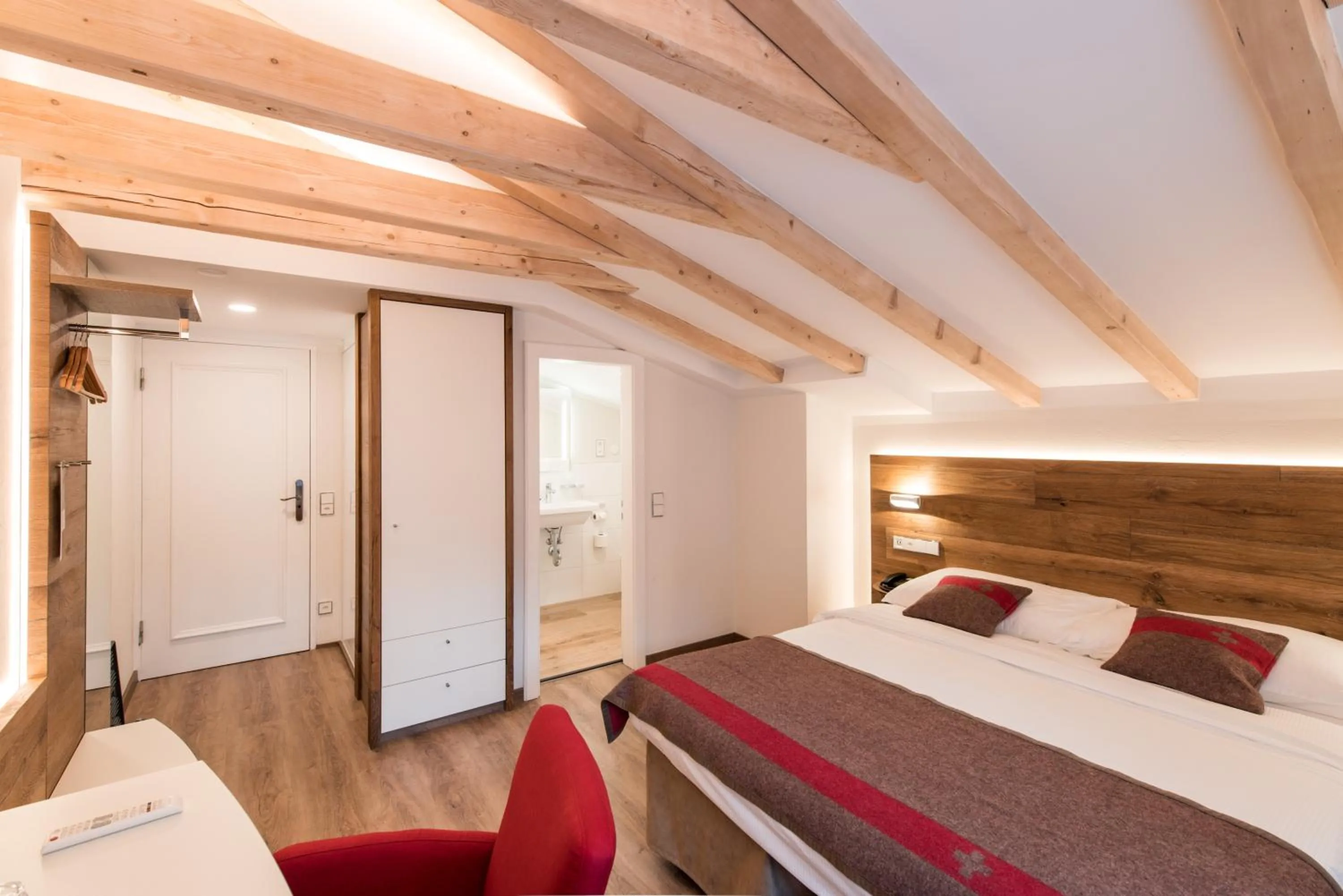 Guests, Bed in Hotel Butterfly