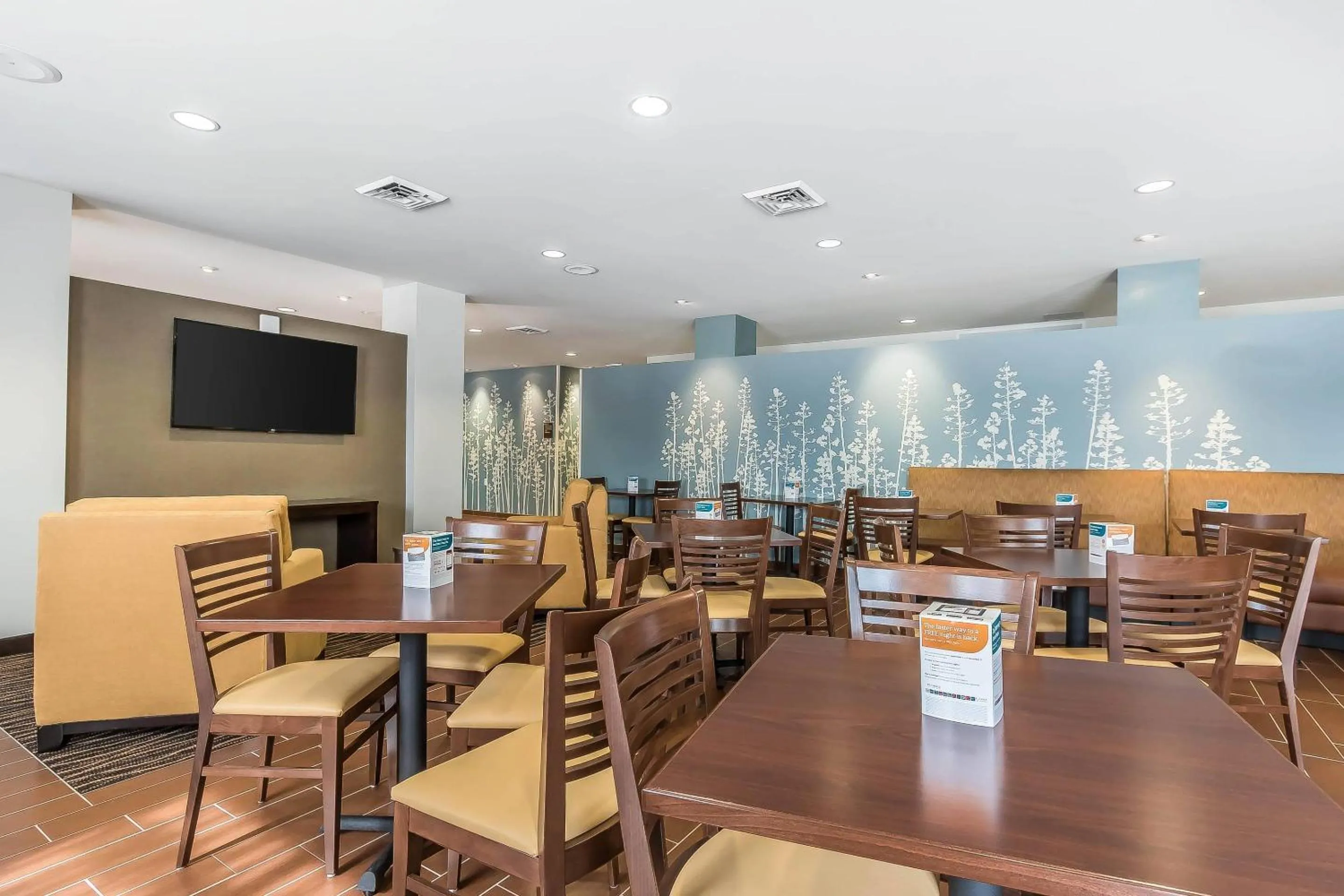 Breakfast in Sleep Inn & Suites O'Fallon MO - Technology Drive