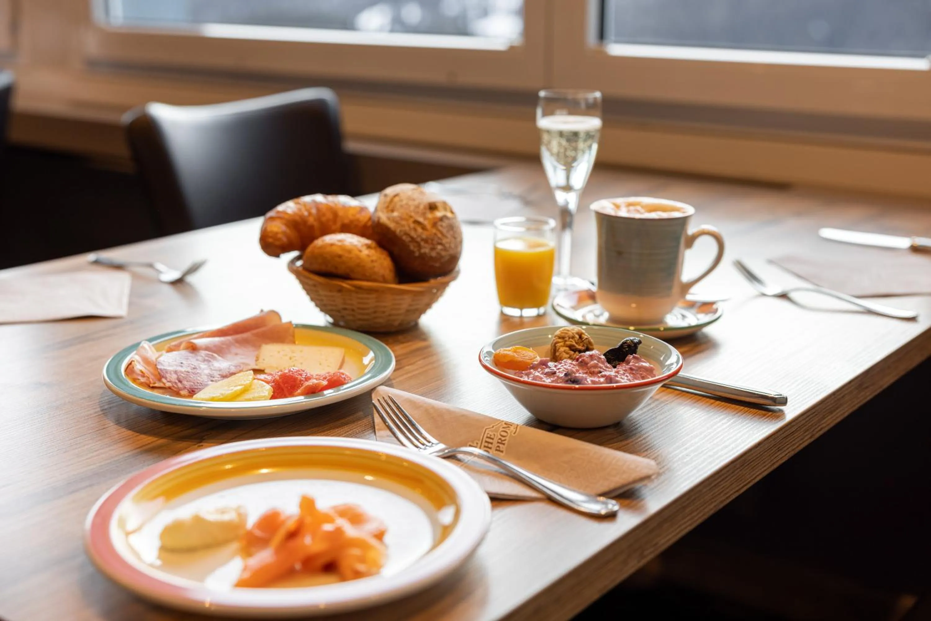 Breakfast in Hotel Hohe Promenade