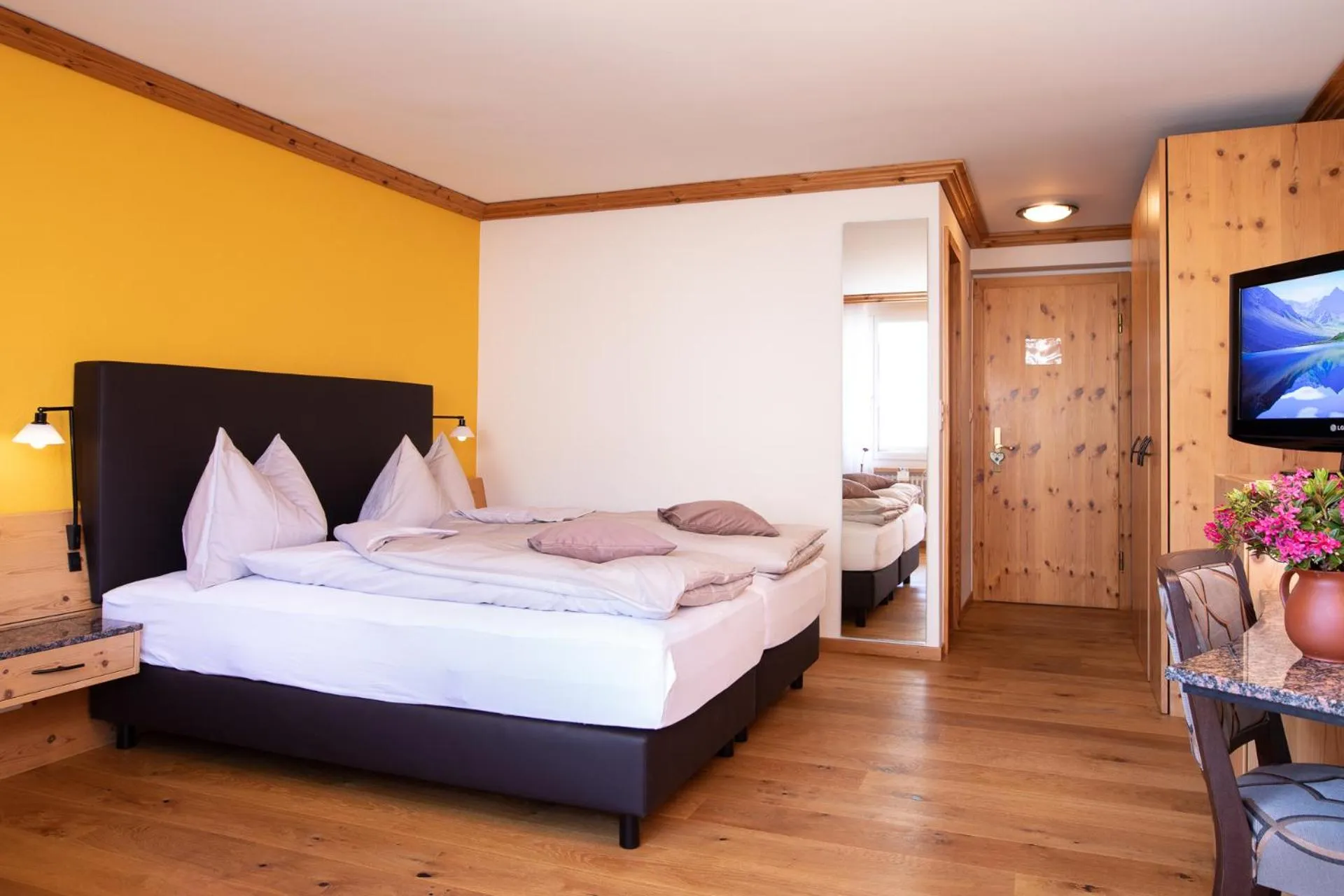 TV and multimedia, Bed in Hotel Hohe Promenade