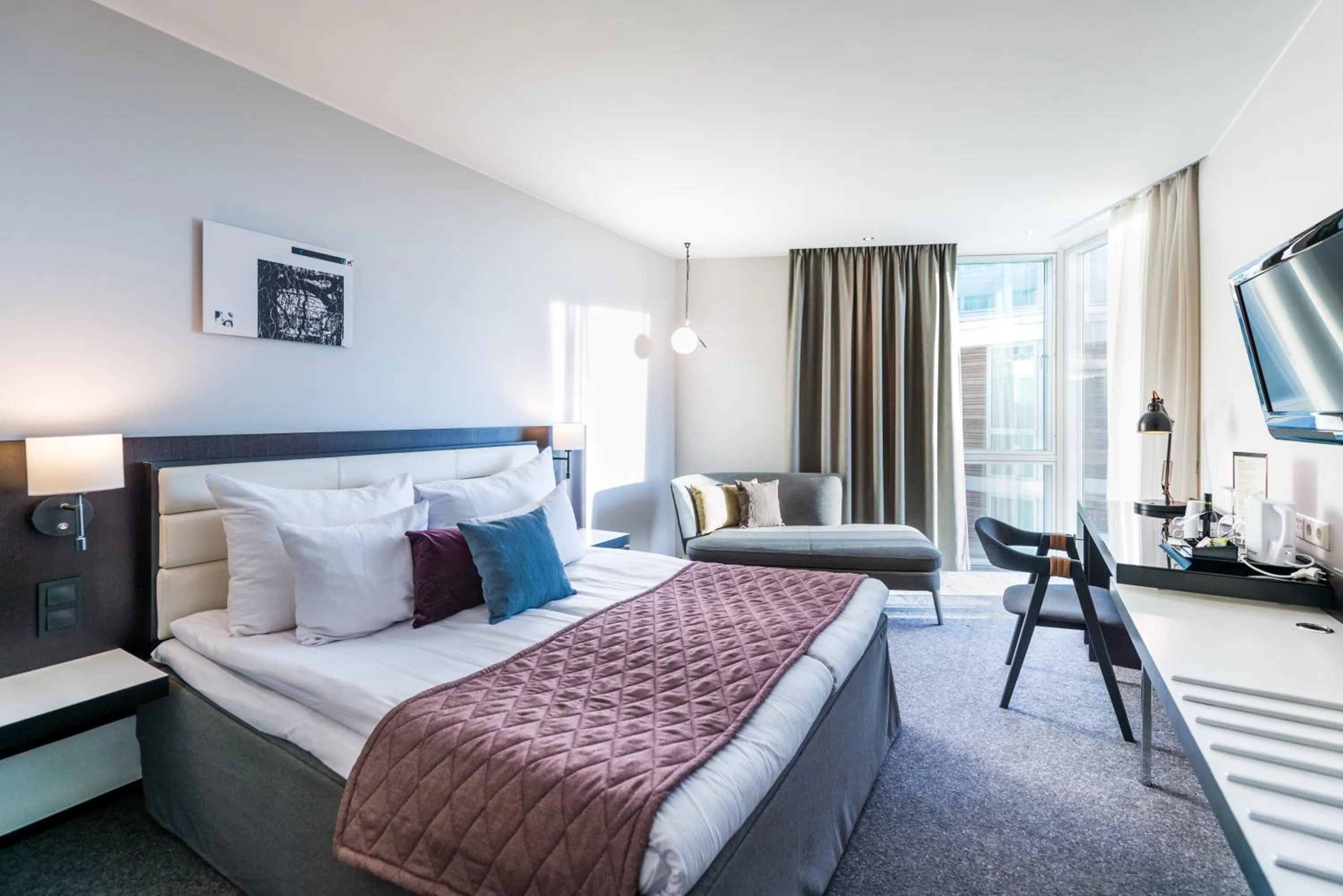 Property building, Bed in Clarion Hotel Stockholm