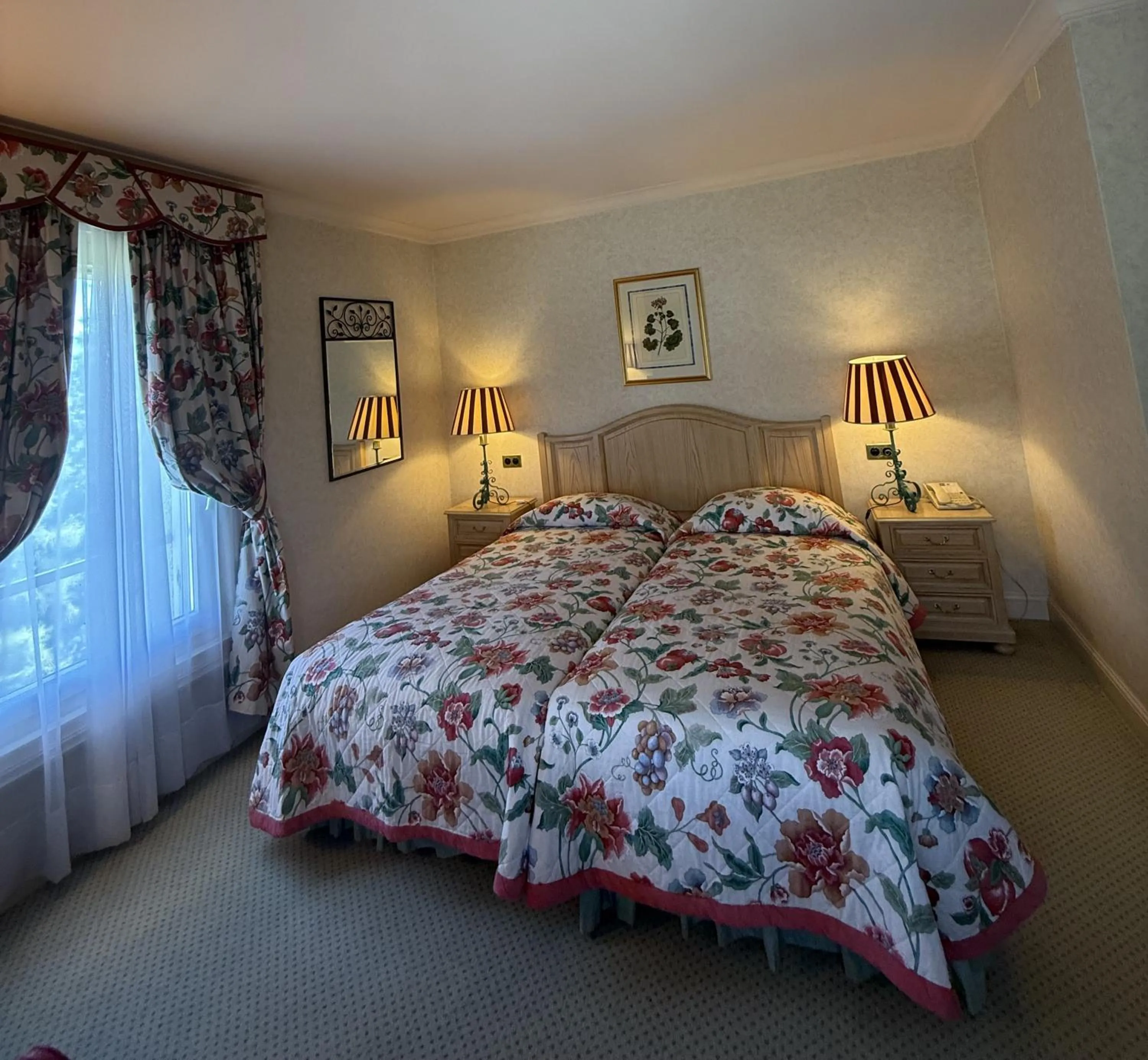 Bed in Grand Hôtel du Golf & Palace