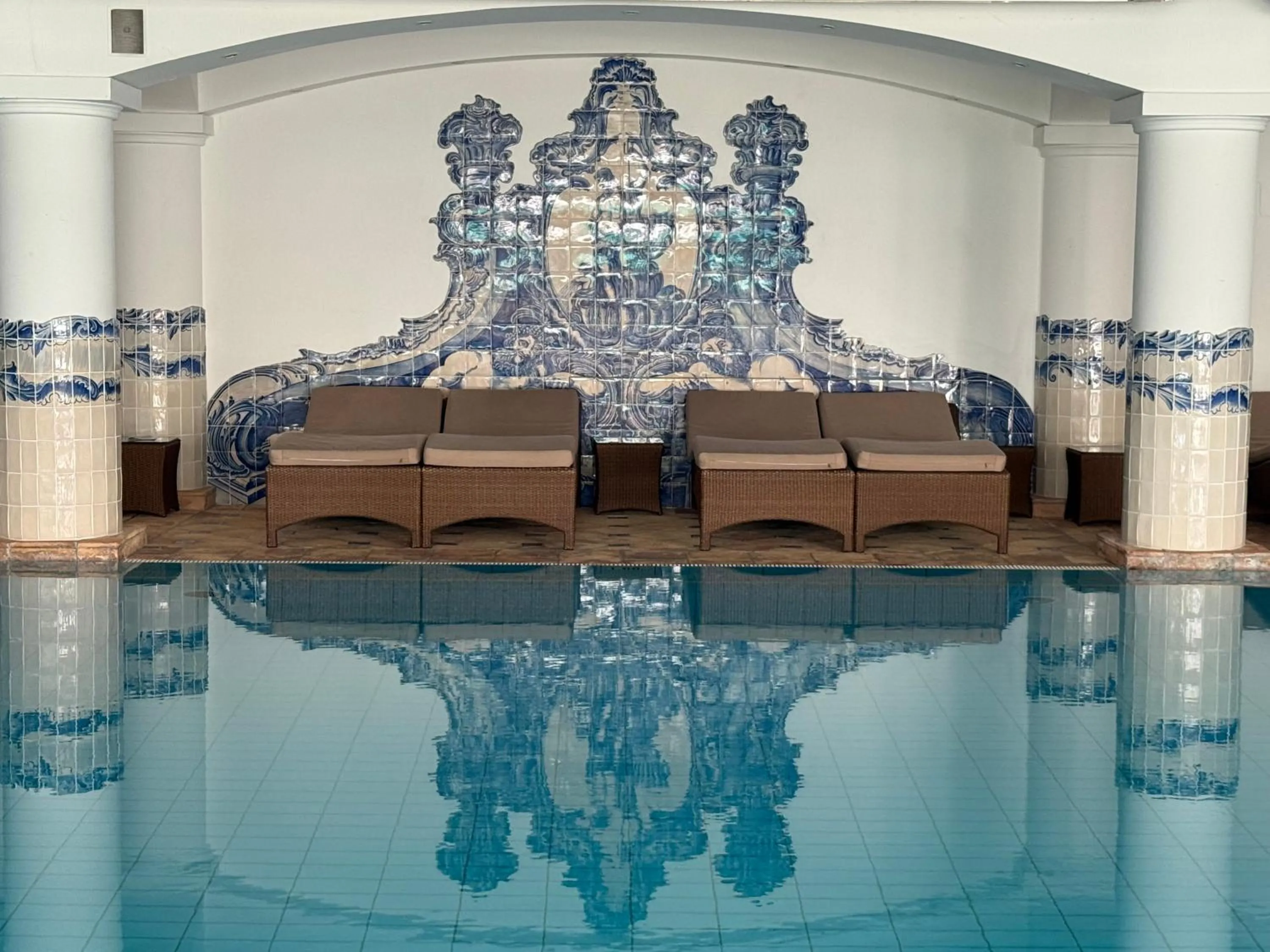 Swimming pool in Grand Hôtel du Golf & Palace