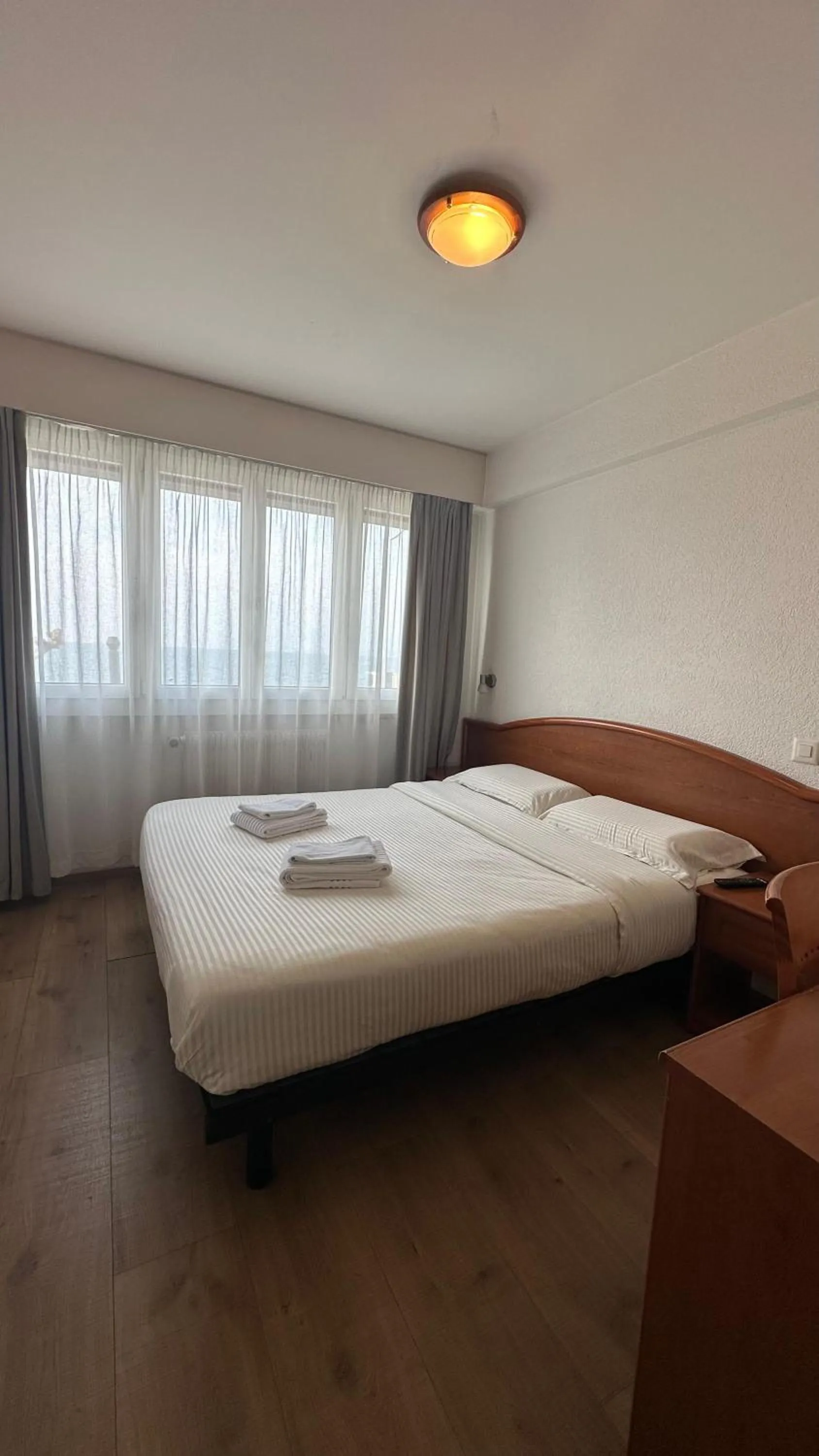 Bed in Hotel Du Quai