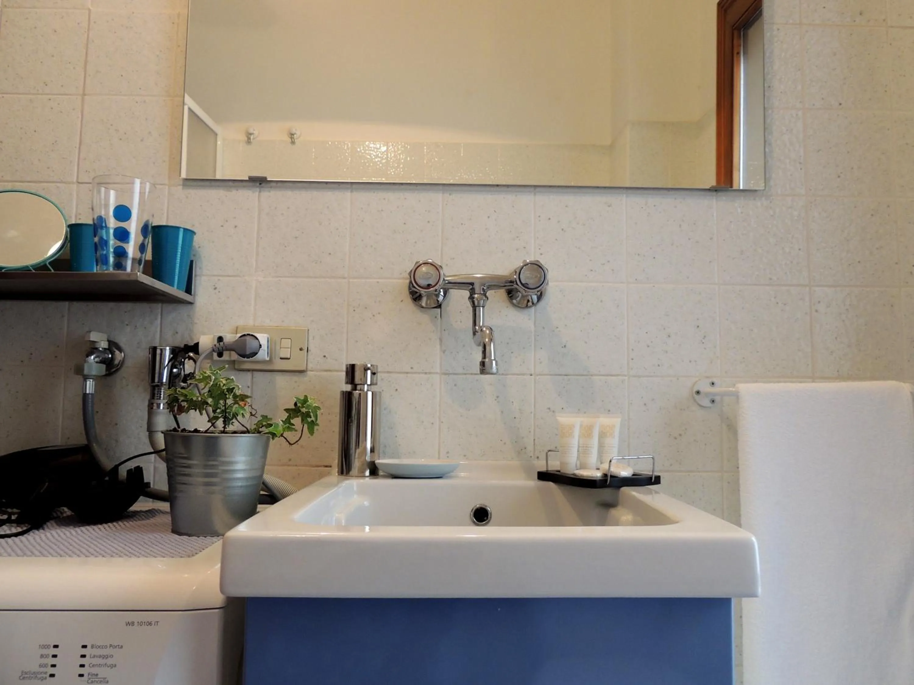 Bathroom in B&B il rosso e il nero