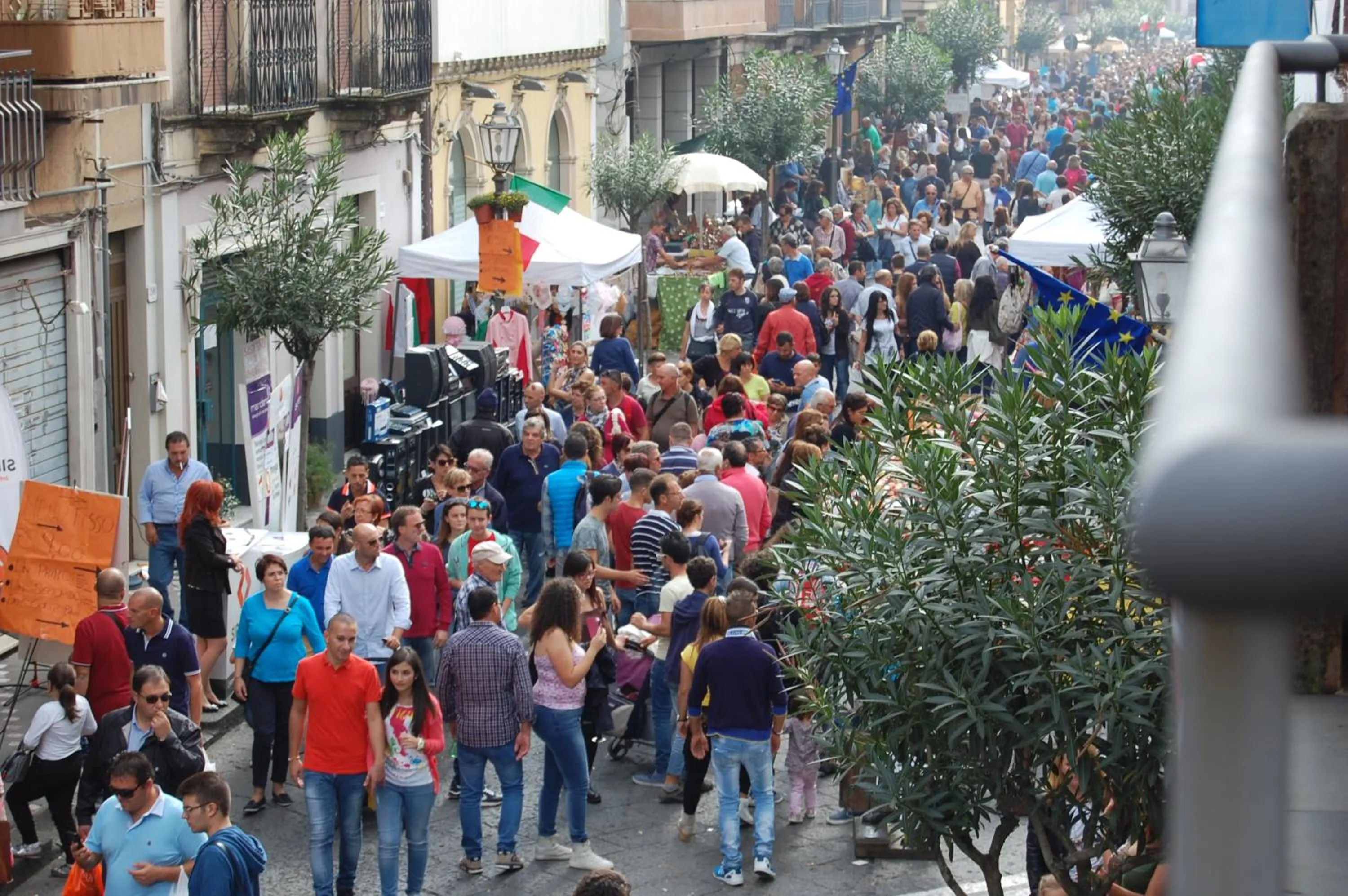 Street view in B&B il rosso e il nero