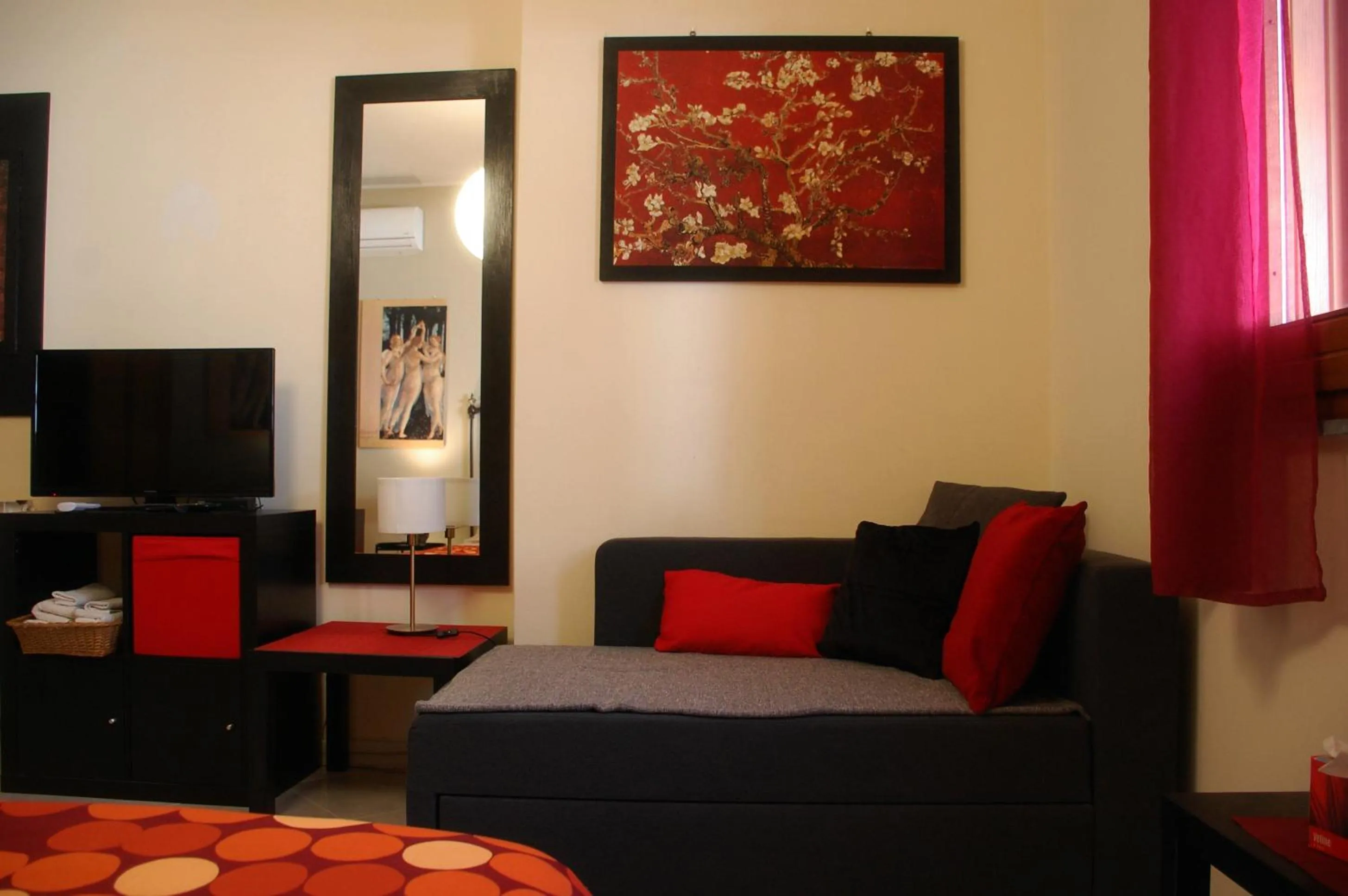 Bedroom, Bed in B&B il rosso e il nero