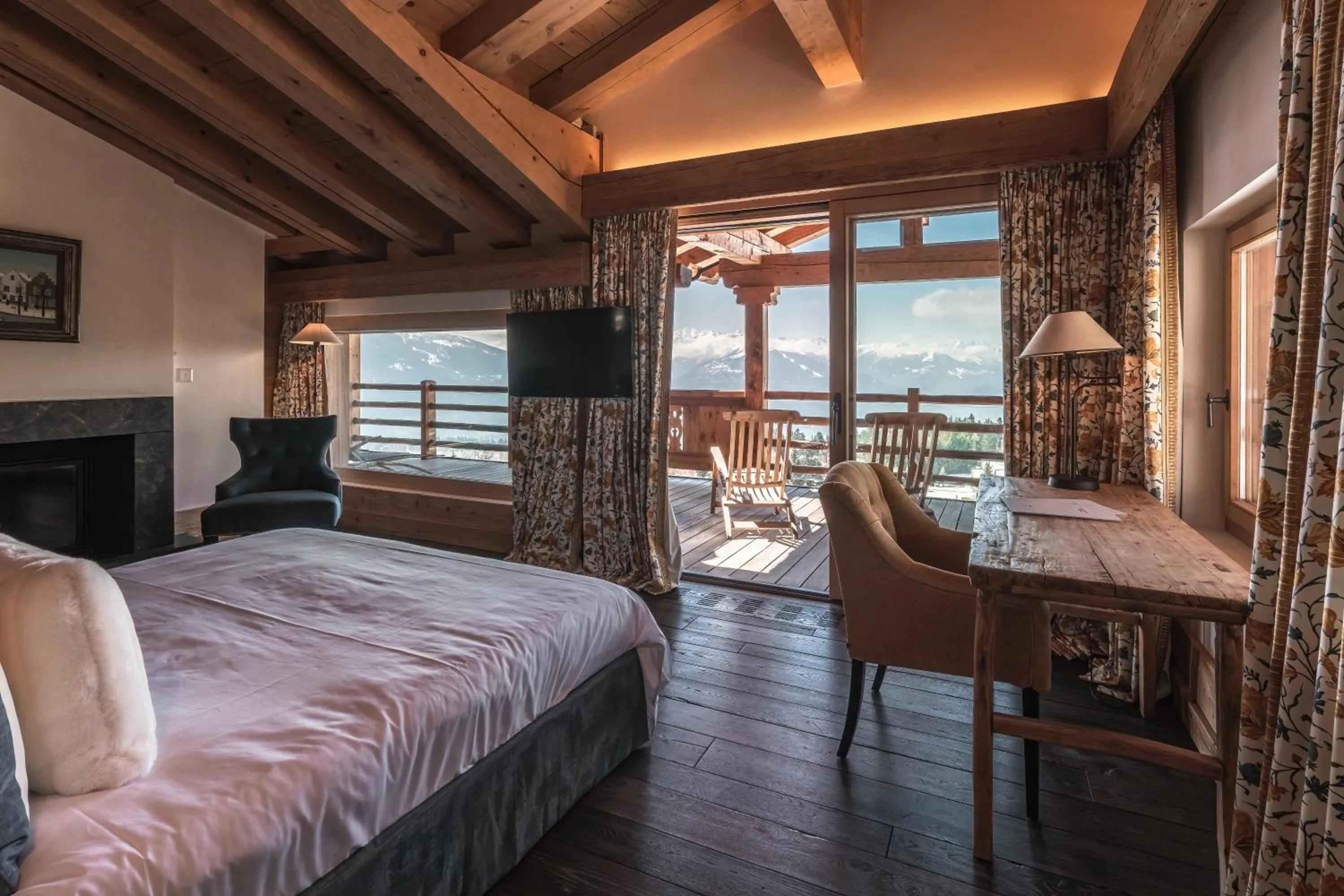 View (from property/room), Bed in LeCrans